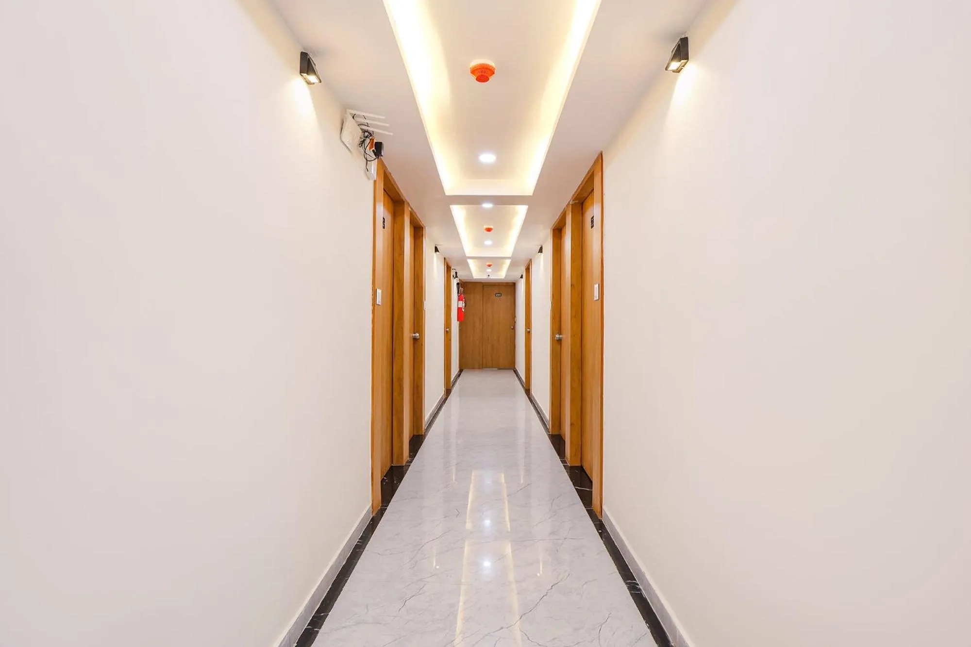 FabHotel Crystal I - Gandhinagar