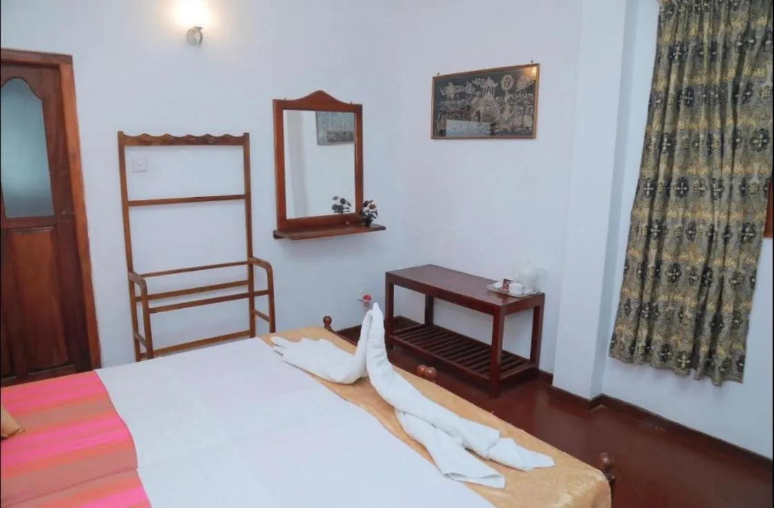 Bed in Villa 468 - Hikkaduwa