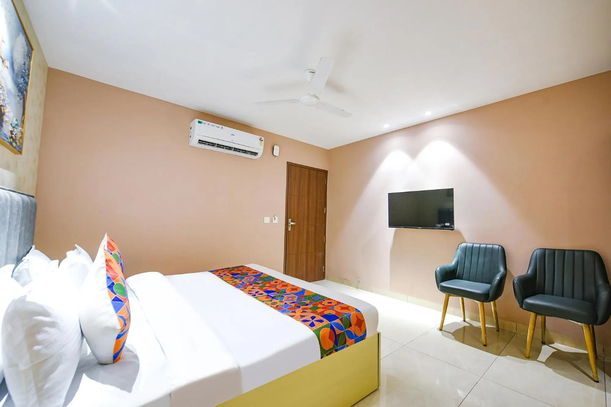 Bed in FabHotel Supreme Suites