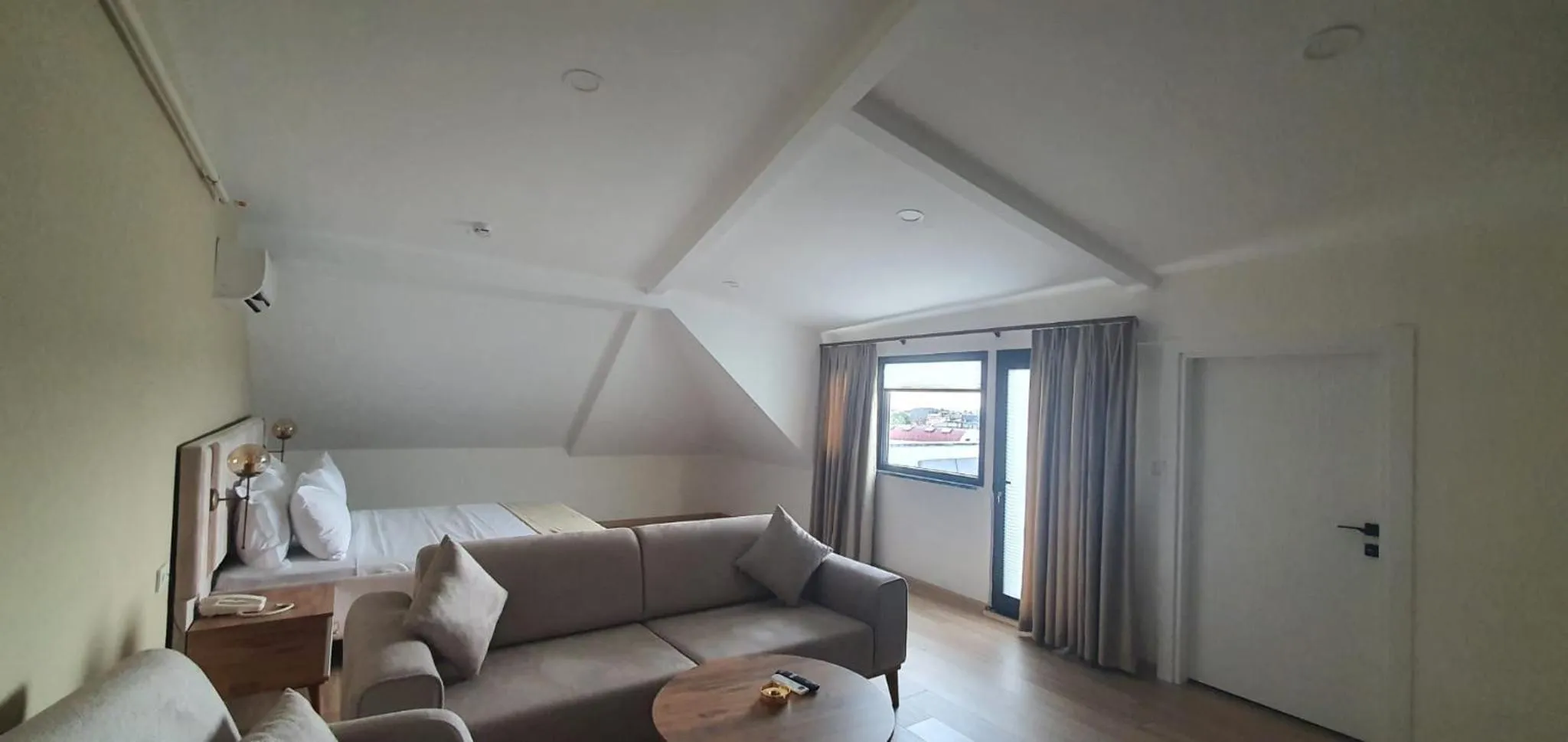 Bed in Petra Port Hotel