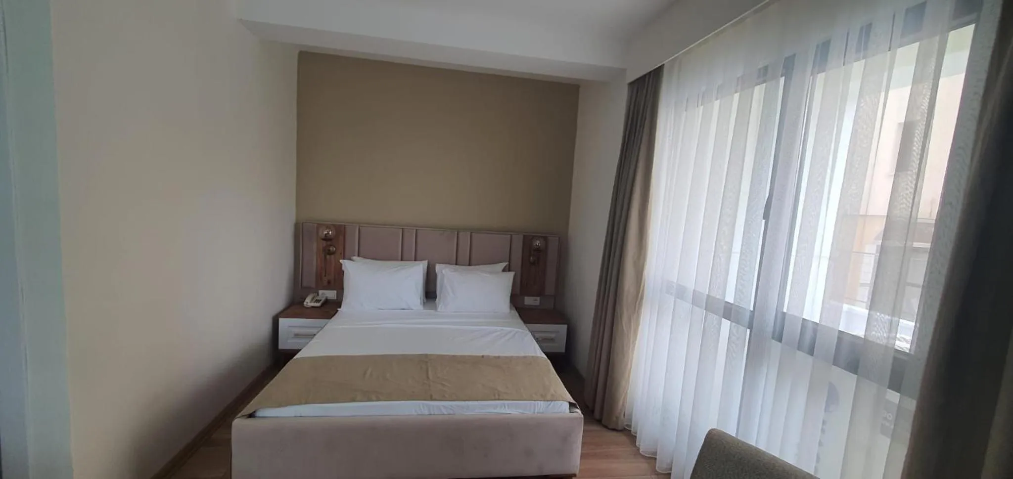 Bed in Petra Port Hotel