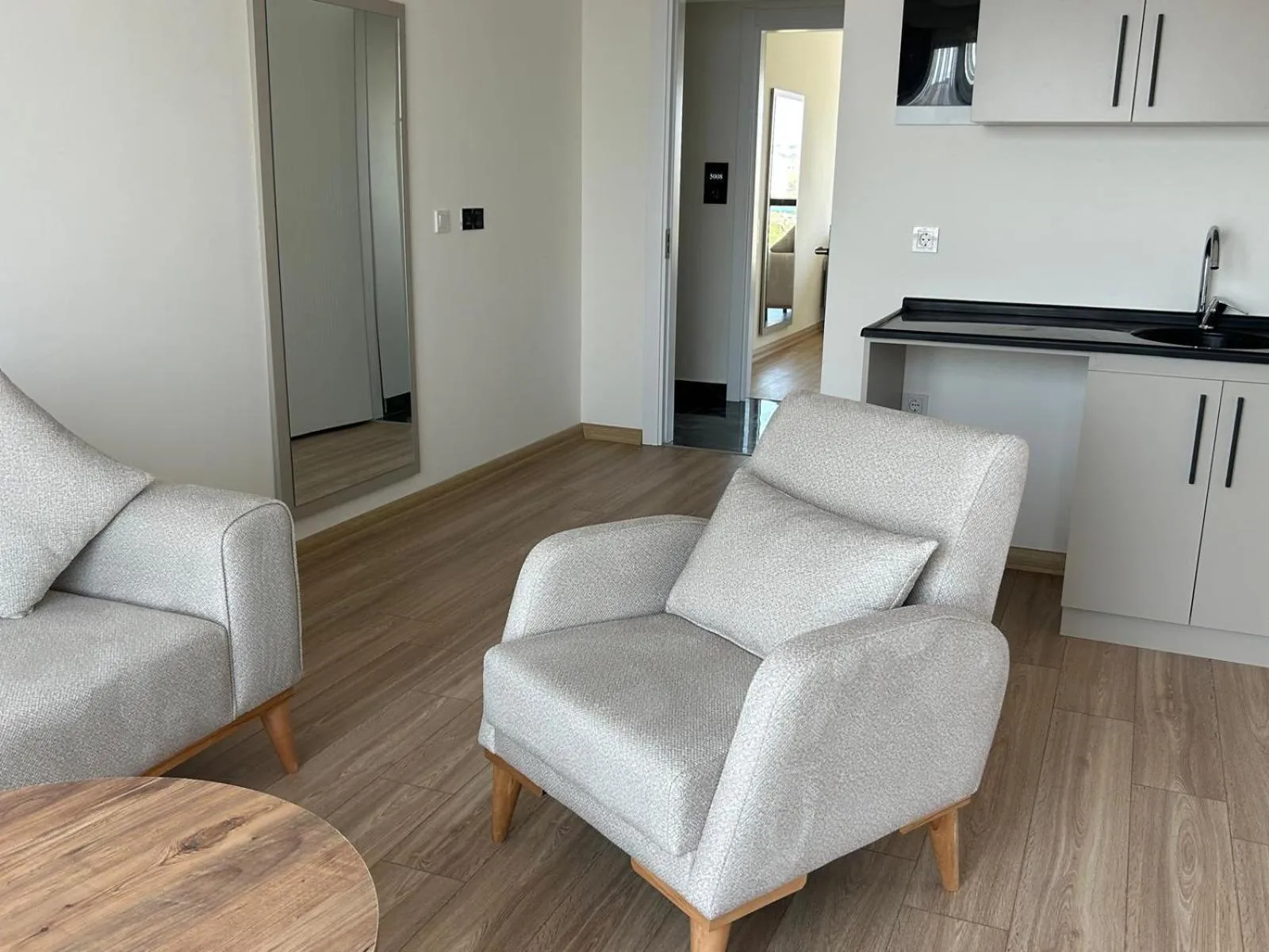 Kitchen or kitchenette in Petra Port Hotel