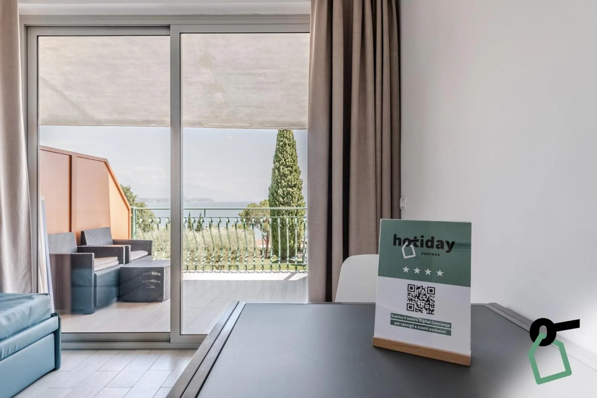 Bedroom in HOTIDAY Apartments Desenzano