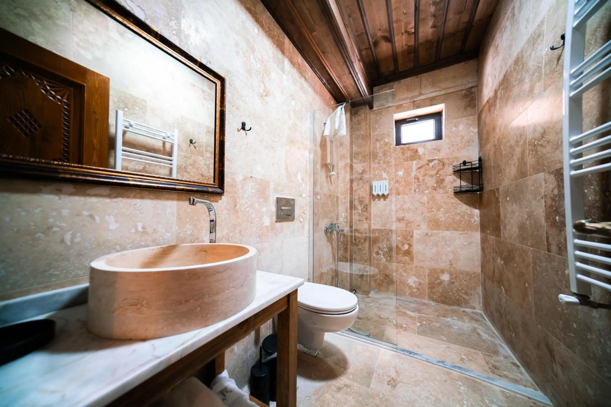 Shower in Abra Stone House