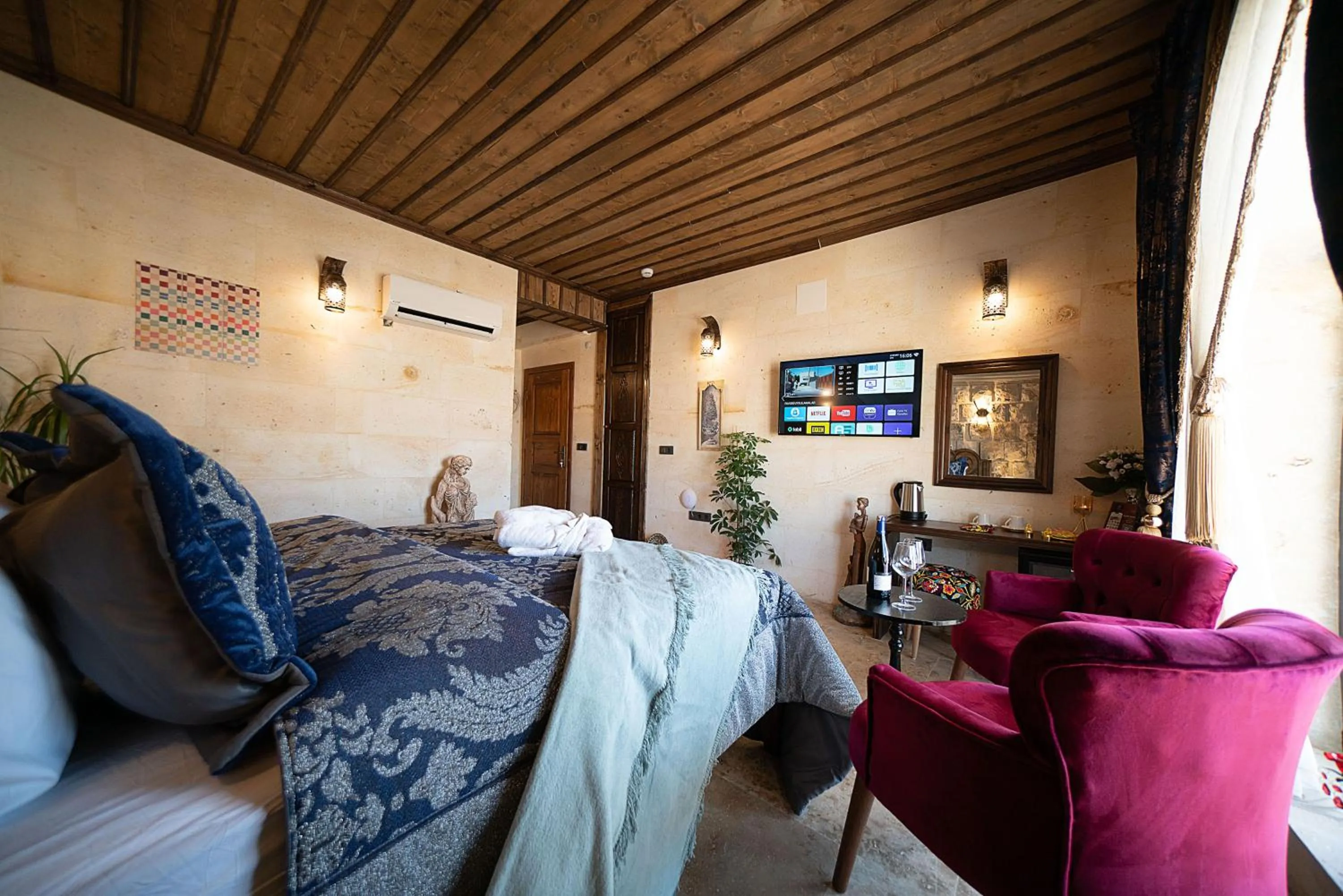 Bed in Abra Stone House