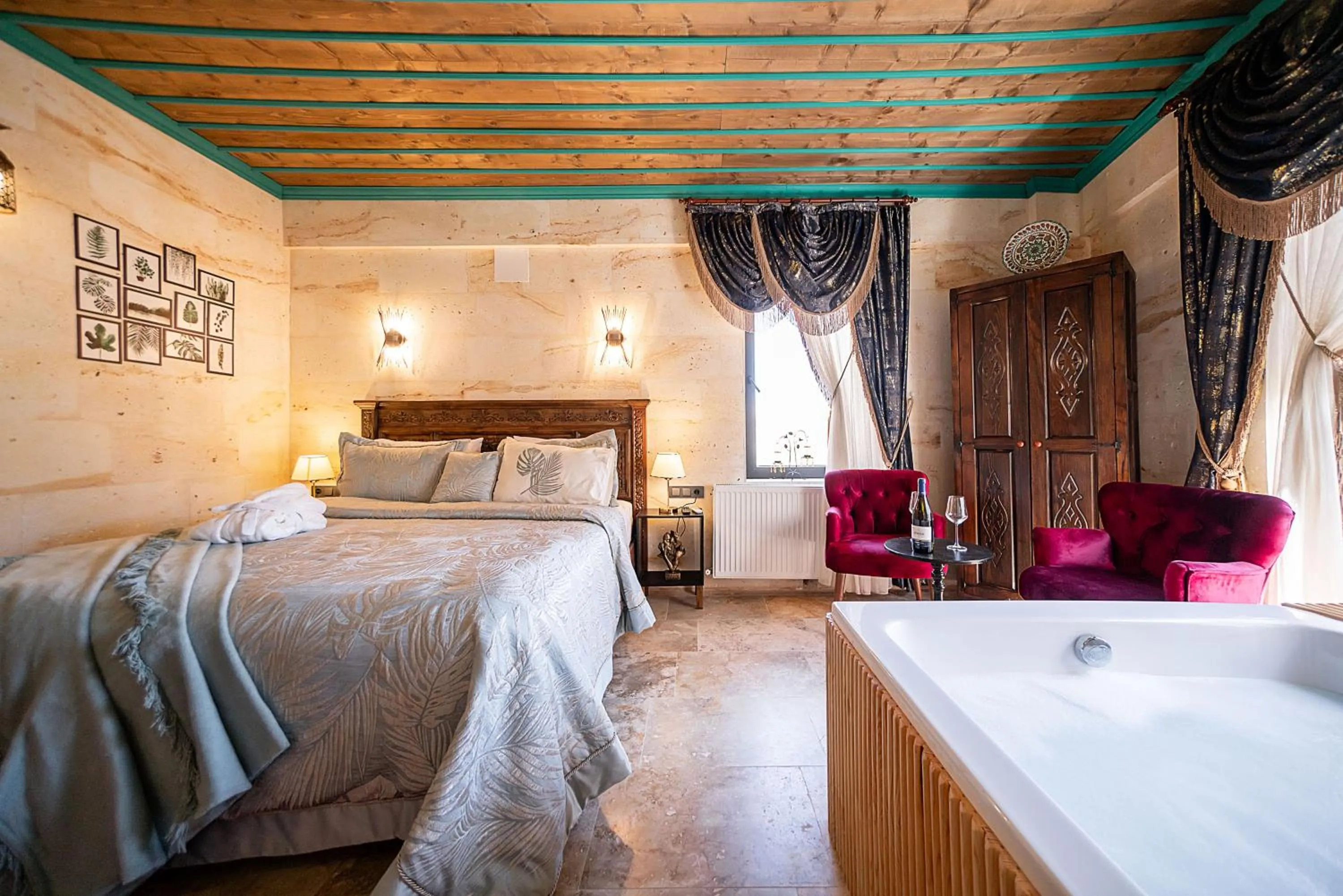 Bed in Abra Stone House