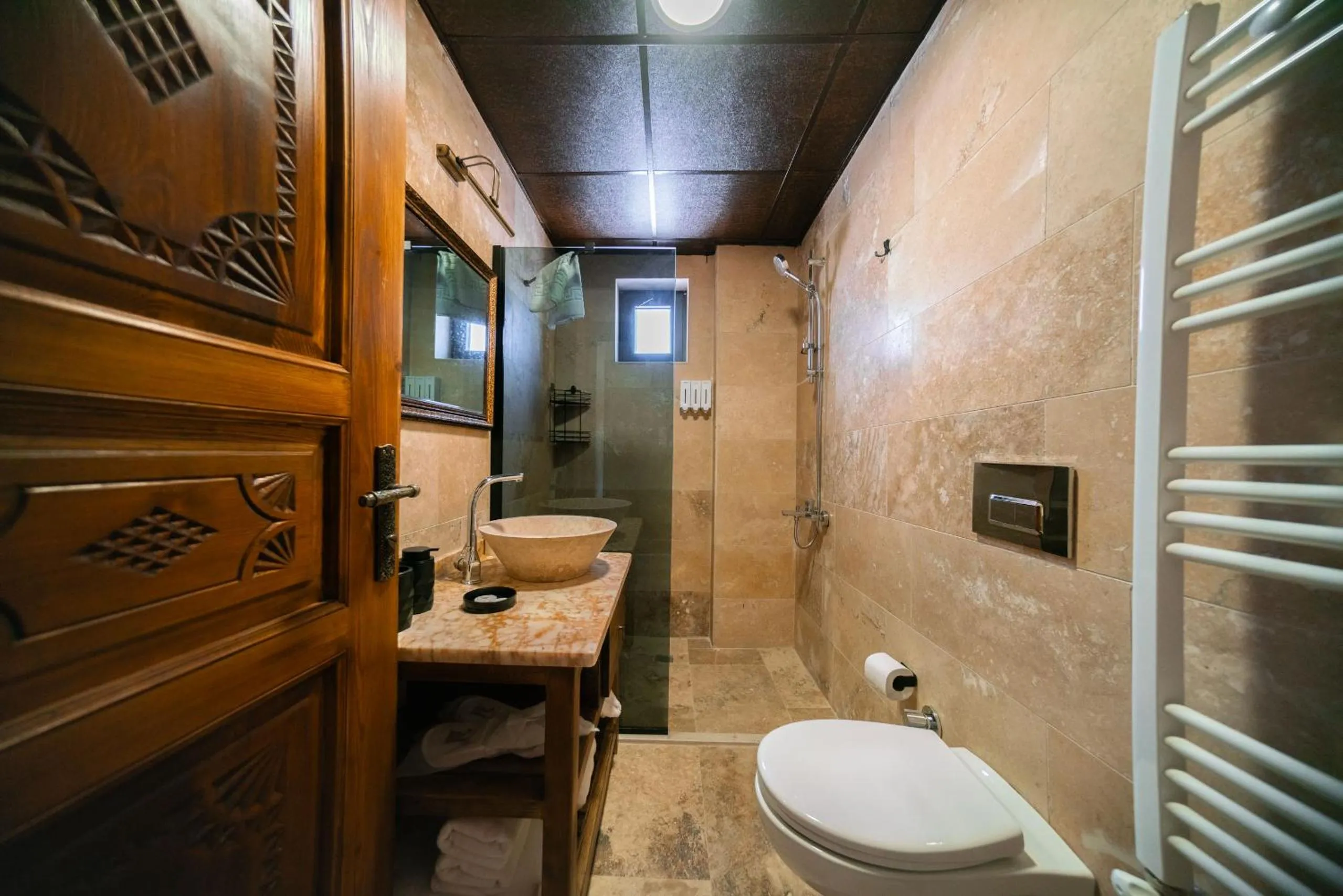 Shower in Abra Stone House