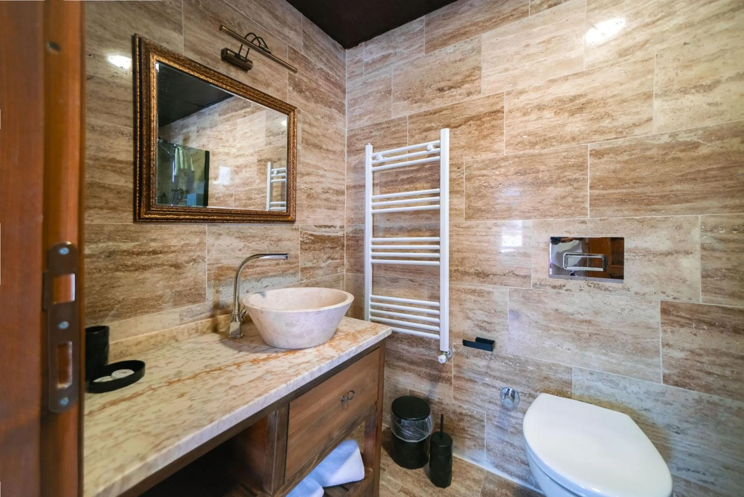 Toilet in Abra Stone House