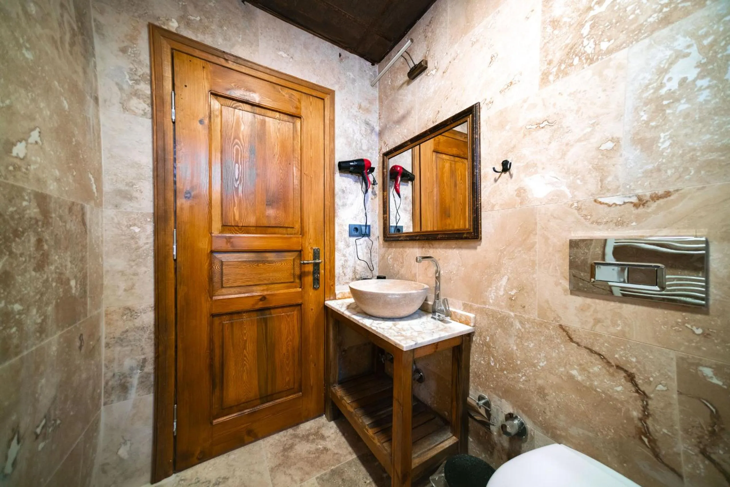 Toilet in Abra Stone House