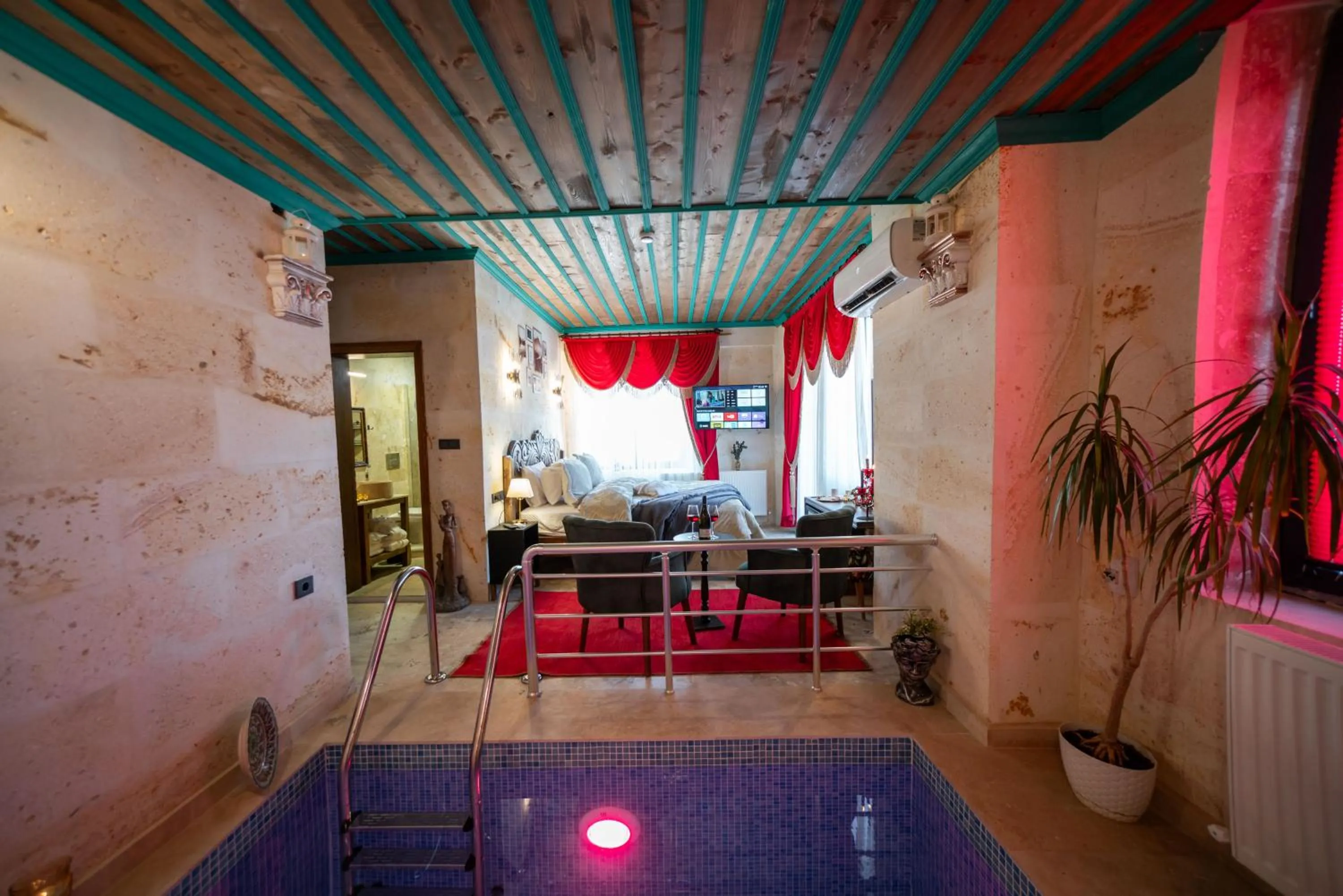 Bed in Abra Stone House