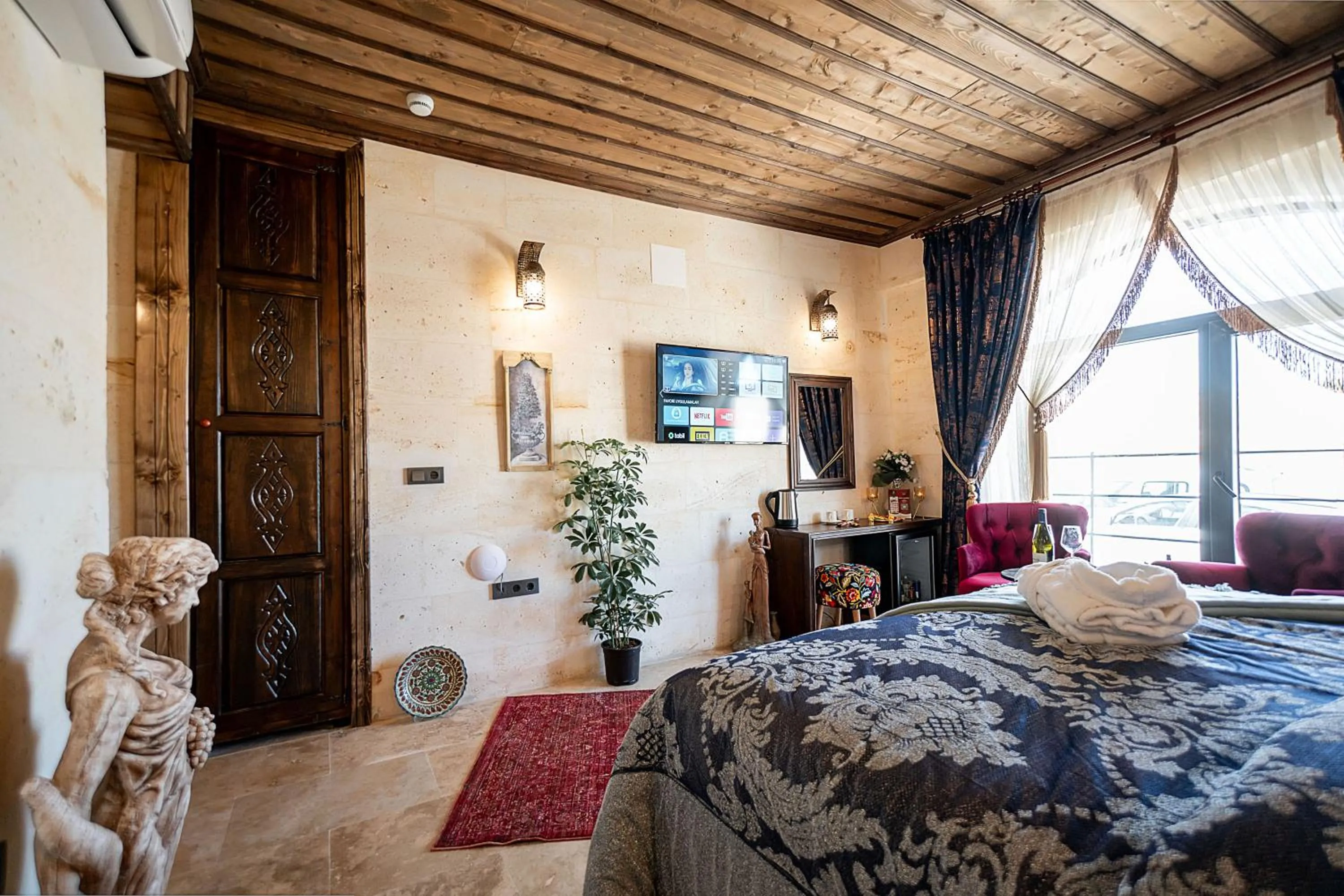 Bed in Abra Stone House