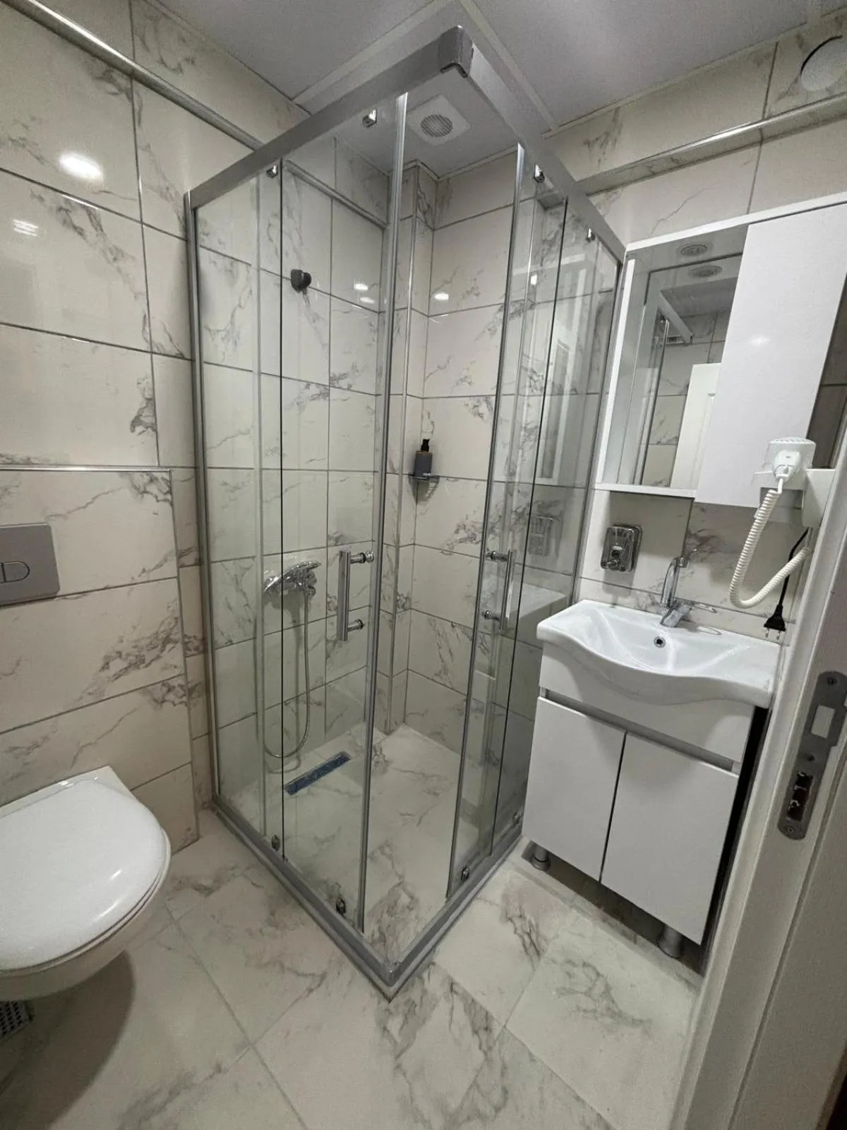 Shower in Bolu Paşa