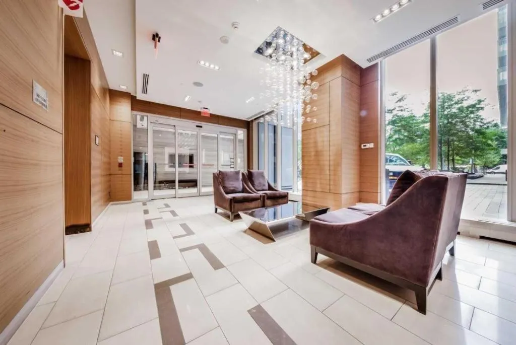 Lobby or reception in Skyline Suites - Walk to MTCC, ACC, Rogers Centre & Entertainment District