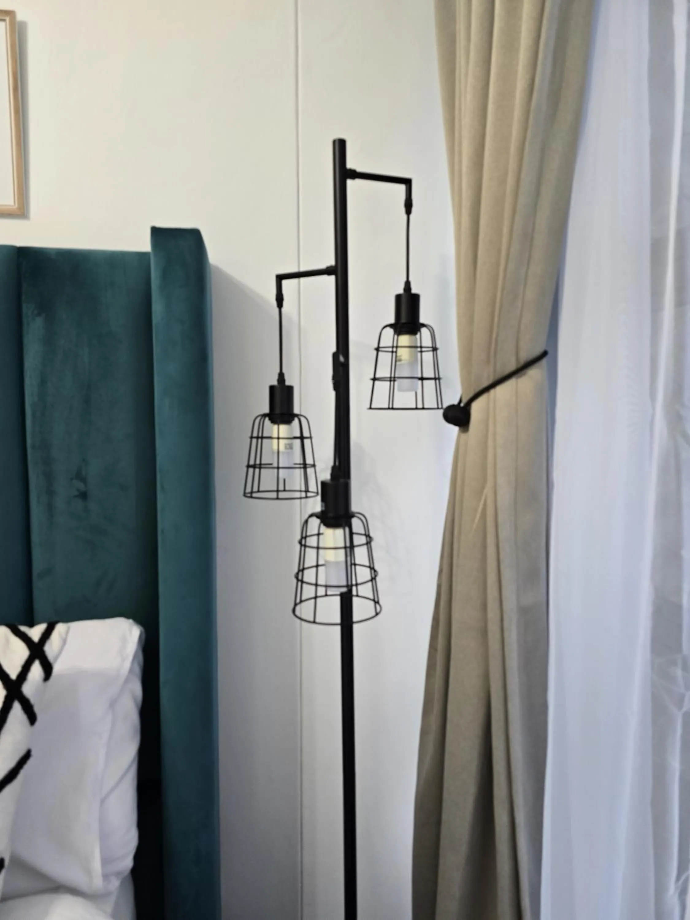 Bed in Urban Park Oasis