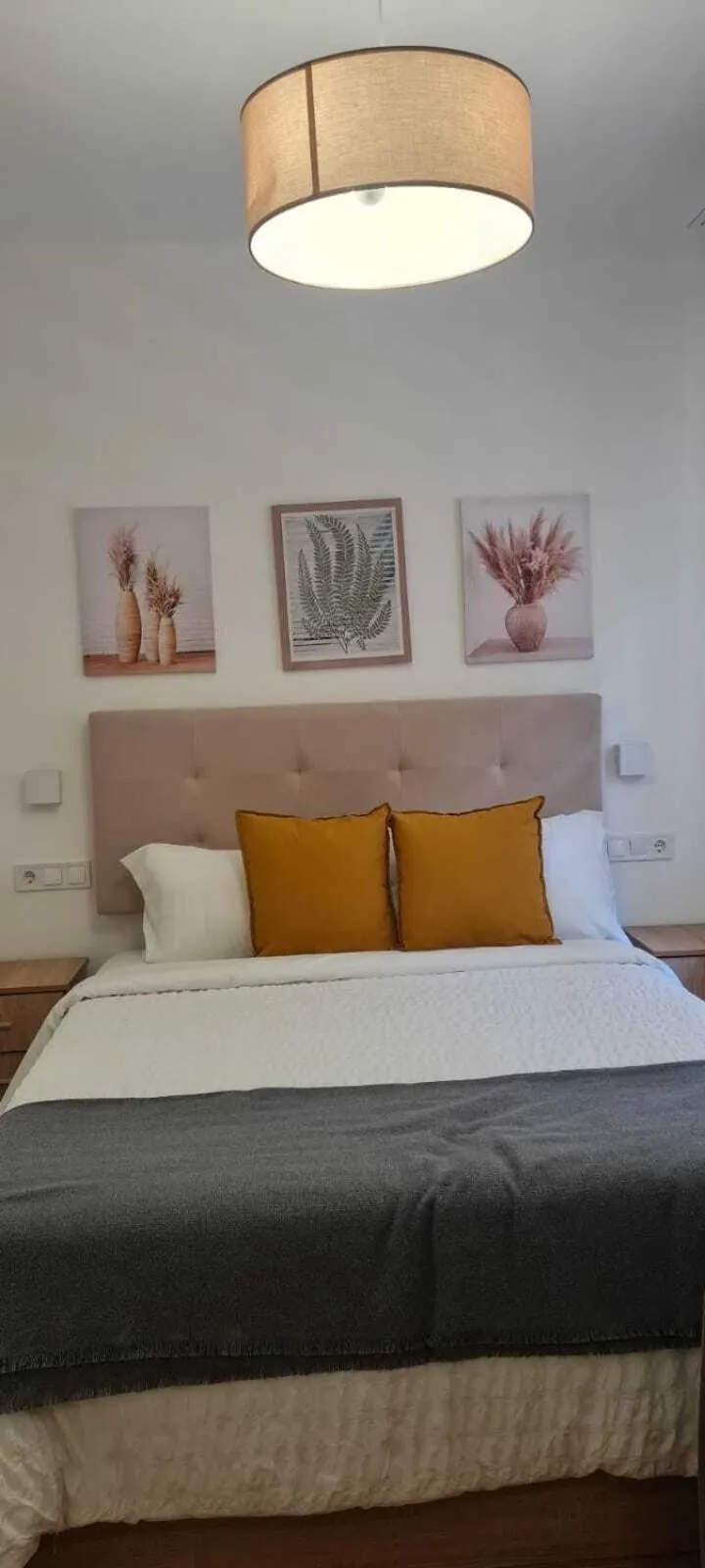 Bedroom, Bed in Suites recién reformadas Vista Alegre