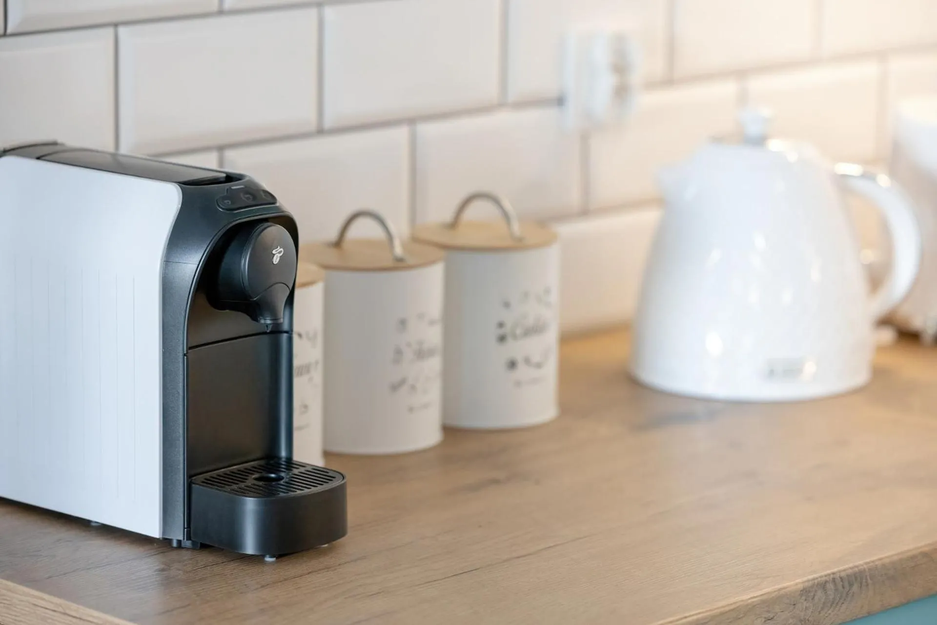 Coffee/tea facilities in Akwamaryn Apartamenty