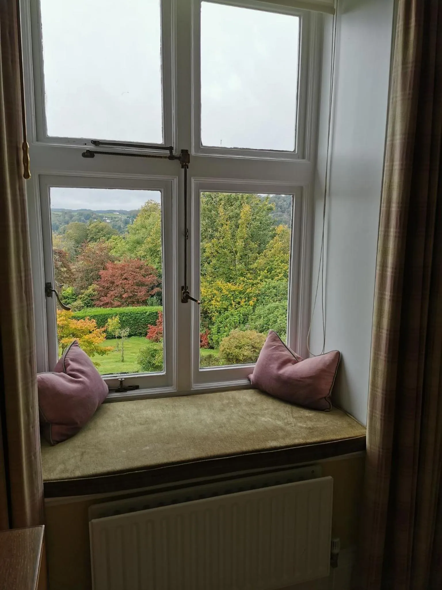 View (from property/room), Bed in Lindeth Howe
