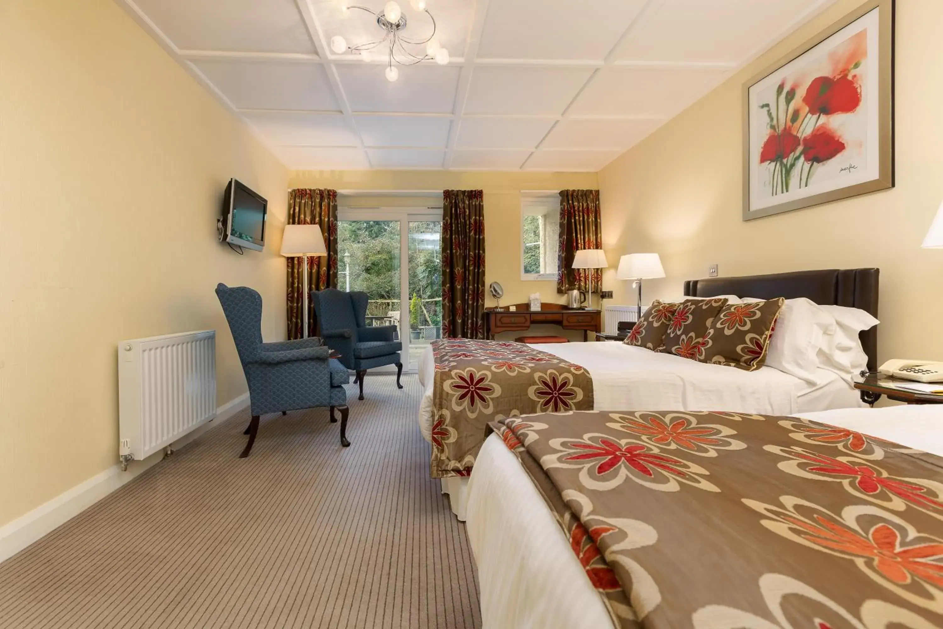 Bedroom, Bed in Burn How Garden Hotel - Bowness on Windermere Bedroom, Bed in Burn How Garden Hotel - Bowness on Windermere