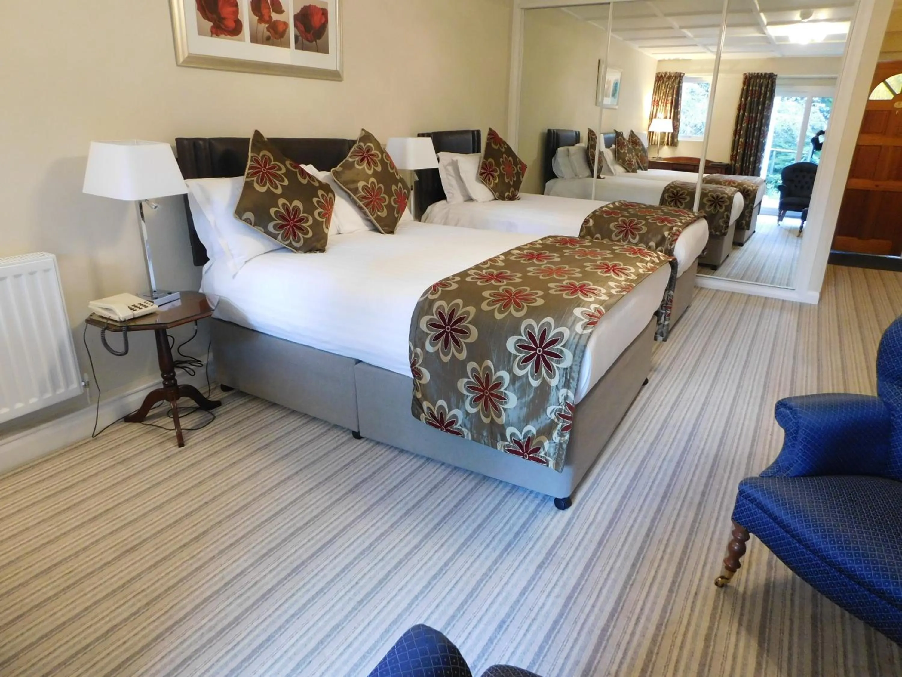 Photo of the whole room, Bed in Burn How Garden Hotel - Bowness on Windermere