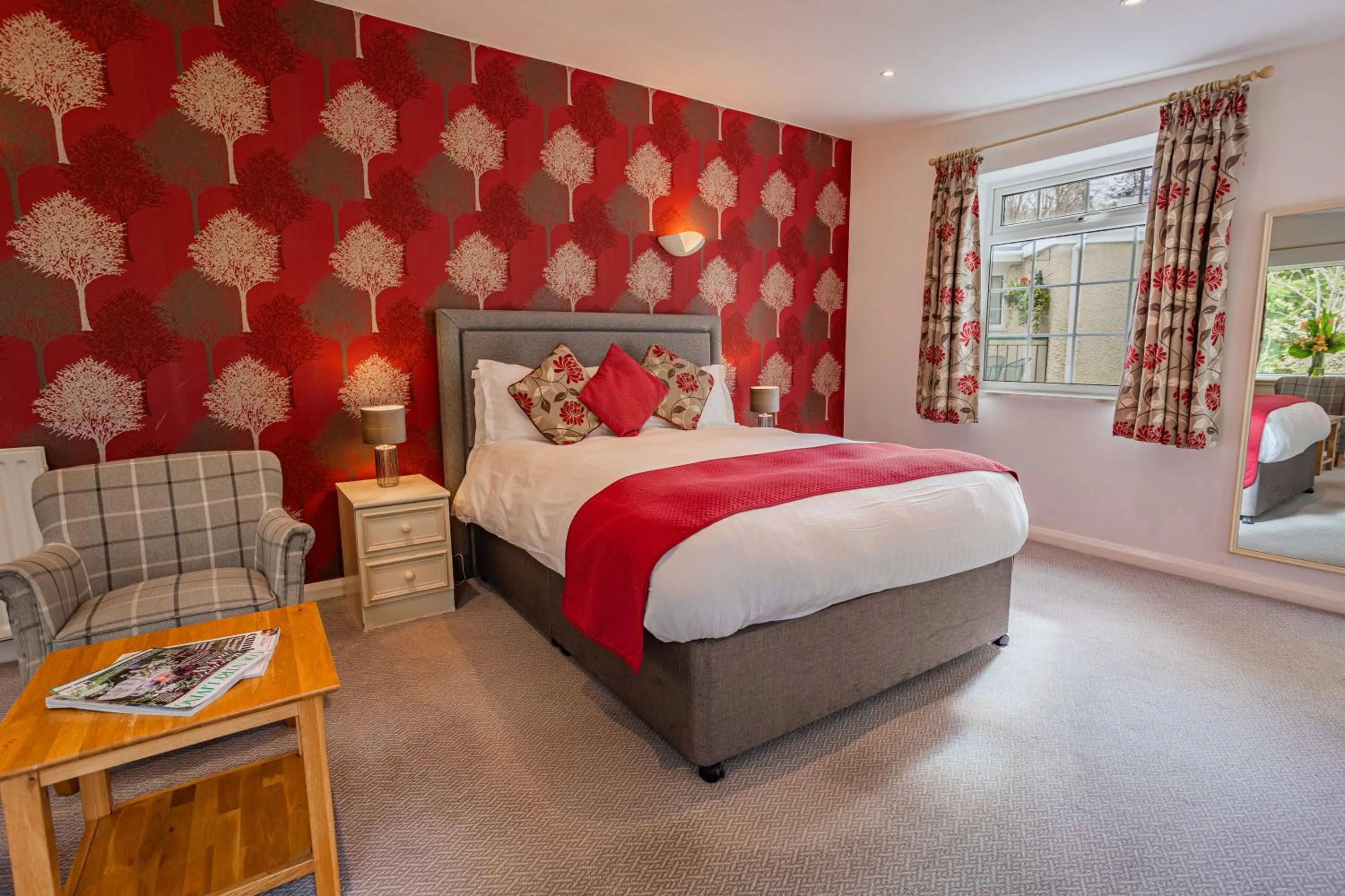 Photo of the whole room, Bed in Burn How Garden Hotel - Bowness on Windermere