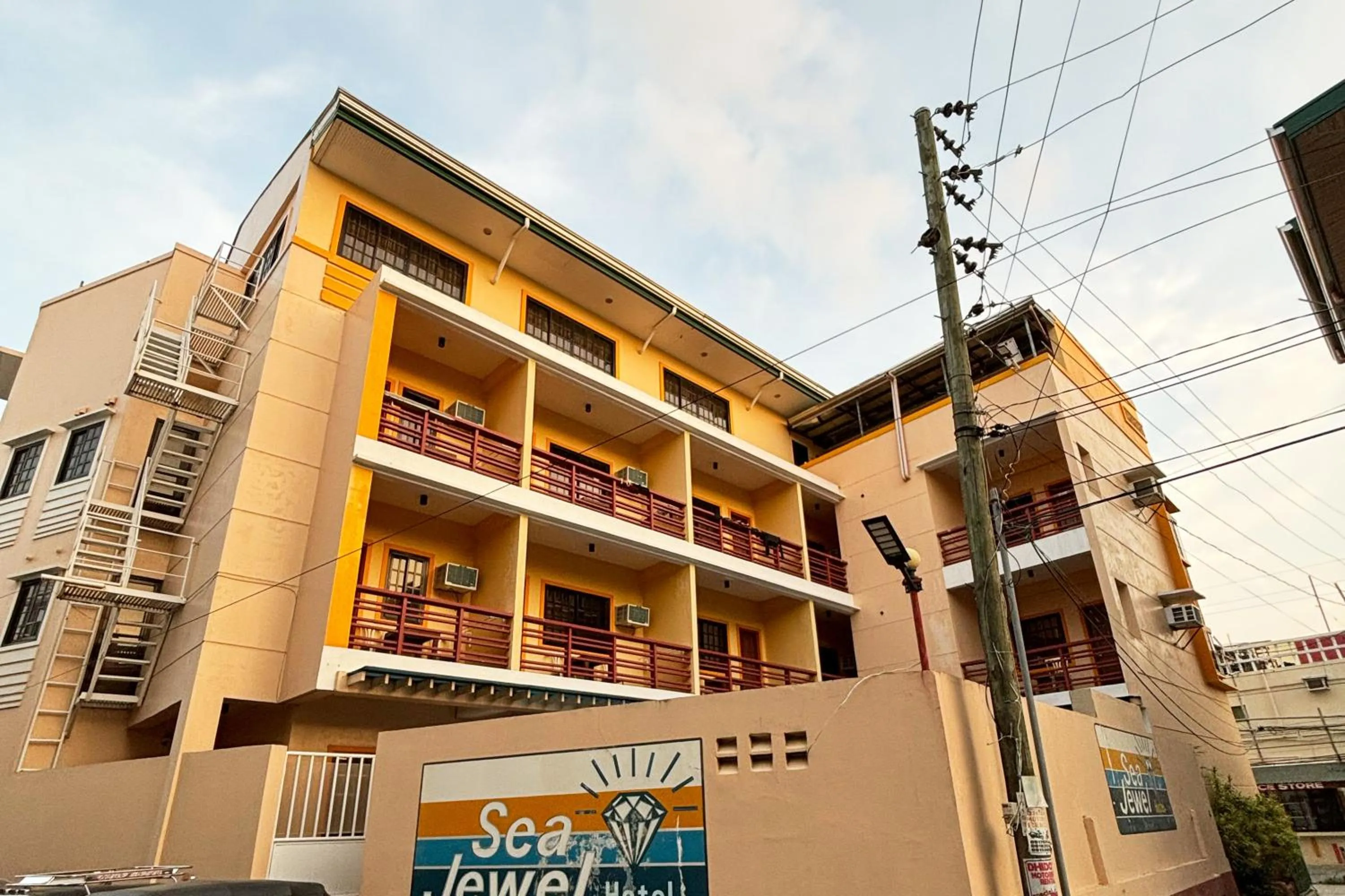 Property building in Sea Jewel Hotel Puerto Galera powered by Cocotel