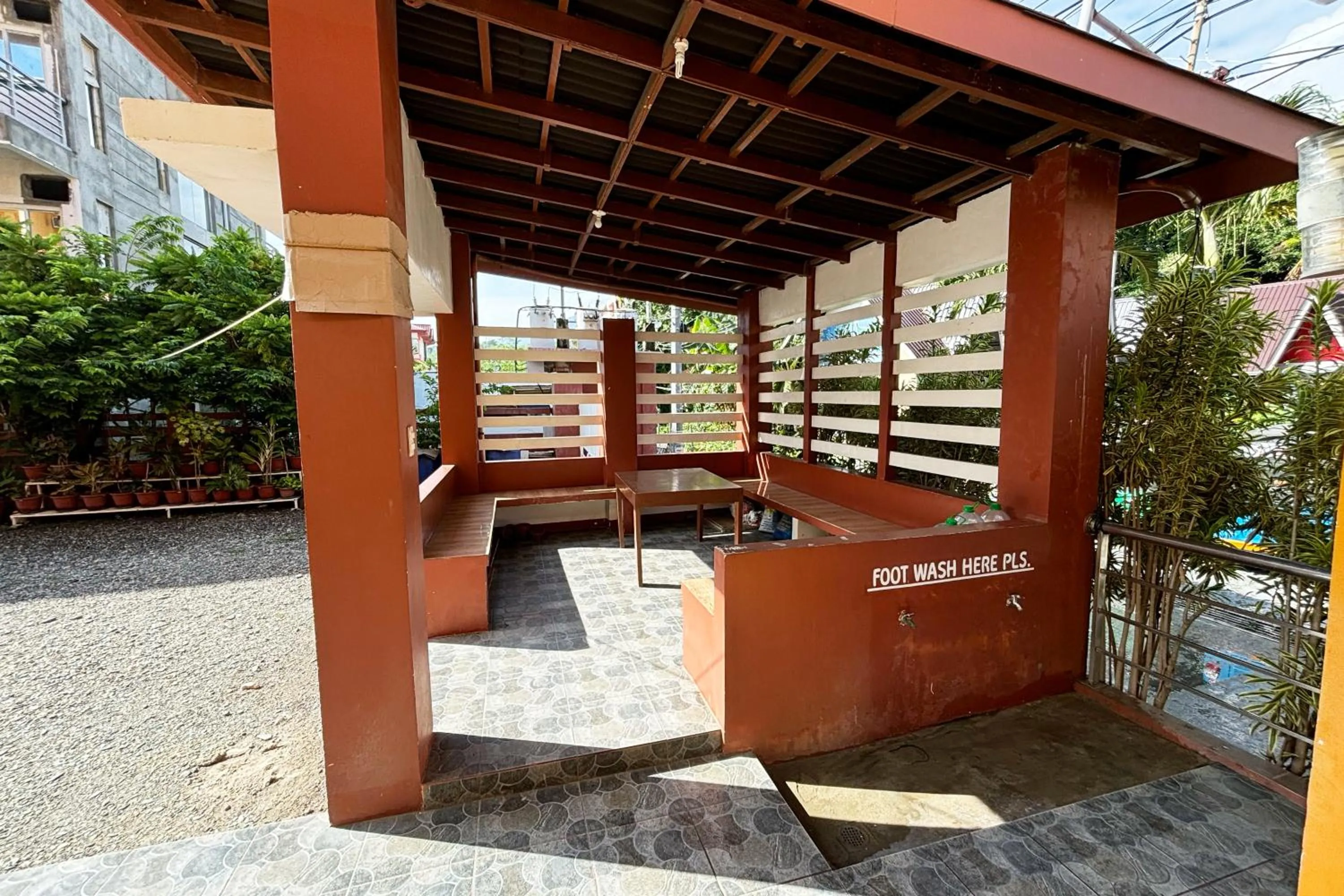 Seating area in Sea Jewel Hotel Puerto Galera powered by Cocotel