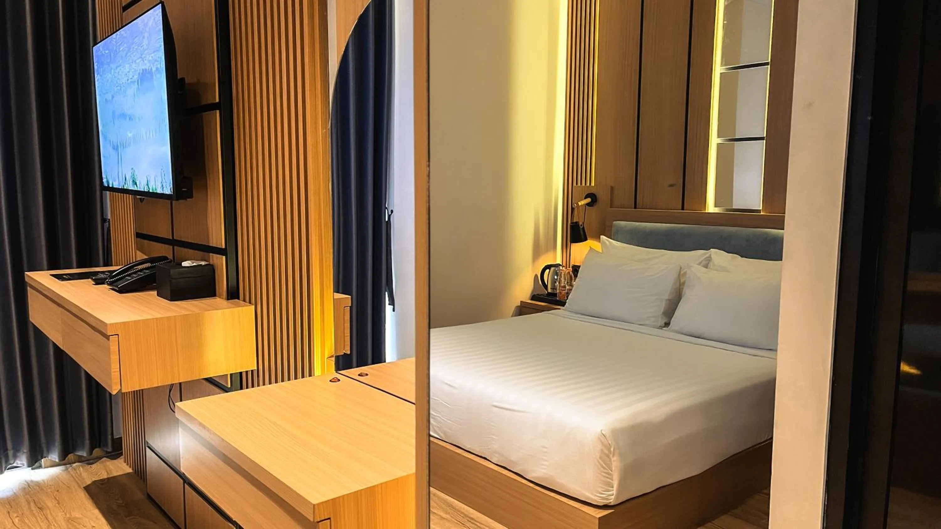 Bedroom, Bed in Eagle Hotel Wonosobo, Azana Hotels Collection