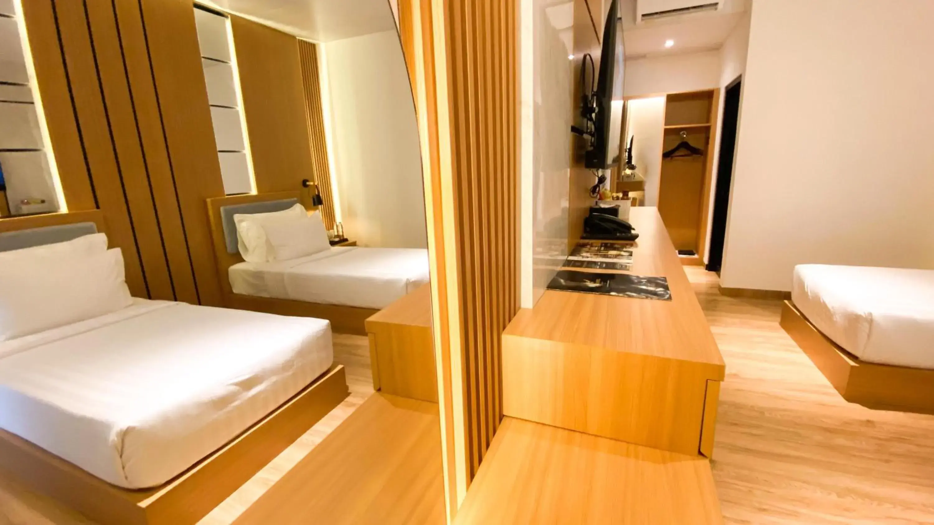 Photo of the whole room, Bed in Eagle Hotel Wonosobo, Azana Hotels Collection Photo of the whole room, Bed in Eagle Hotel Wonosobo, Azana Hotels Collection