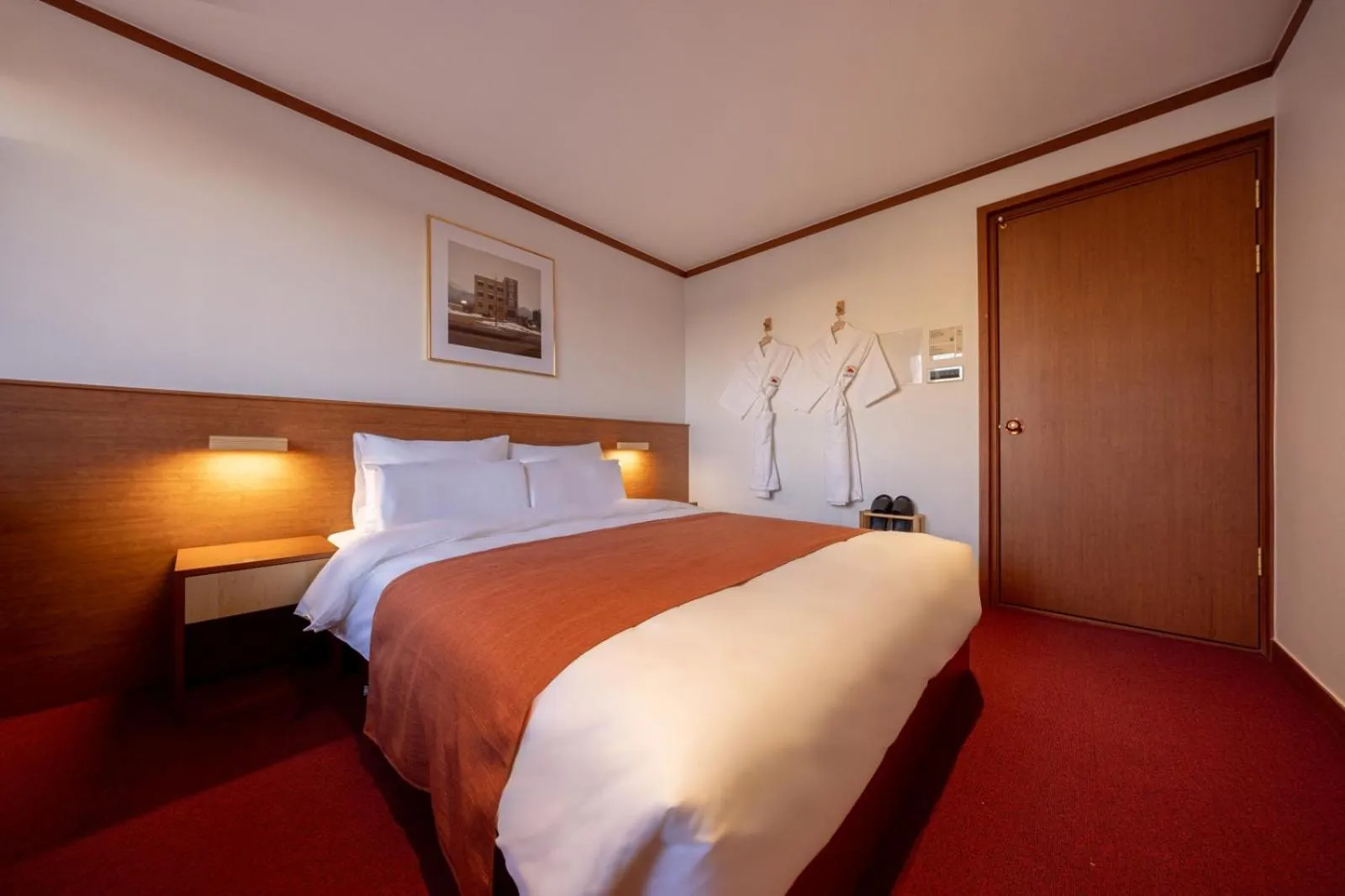 Bedroom, Bed in Surim Hotel Sokcho by AanK