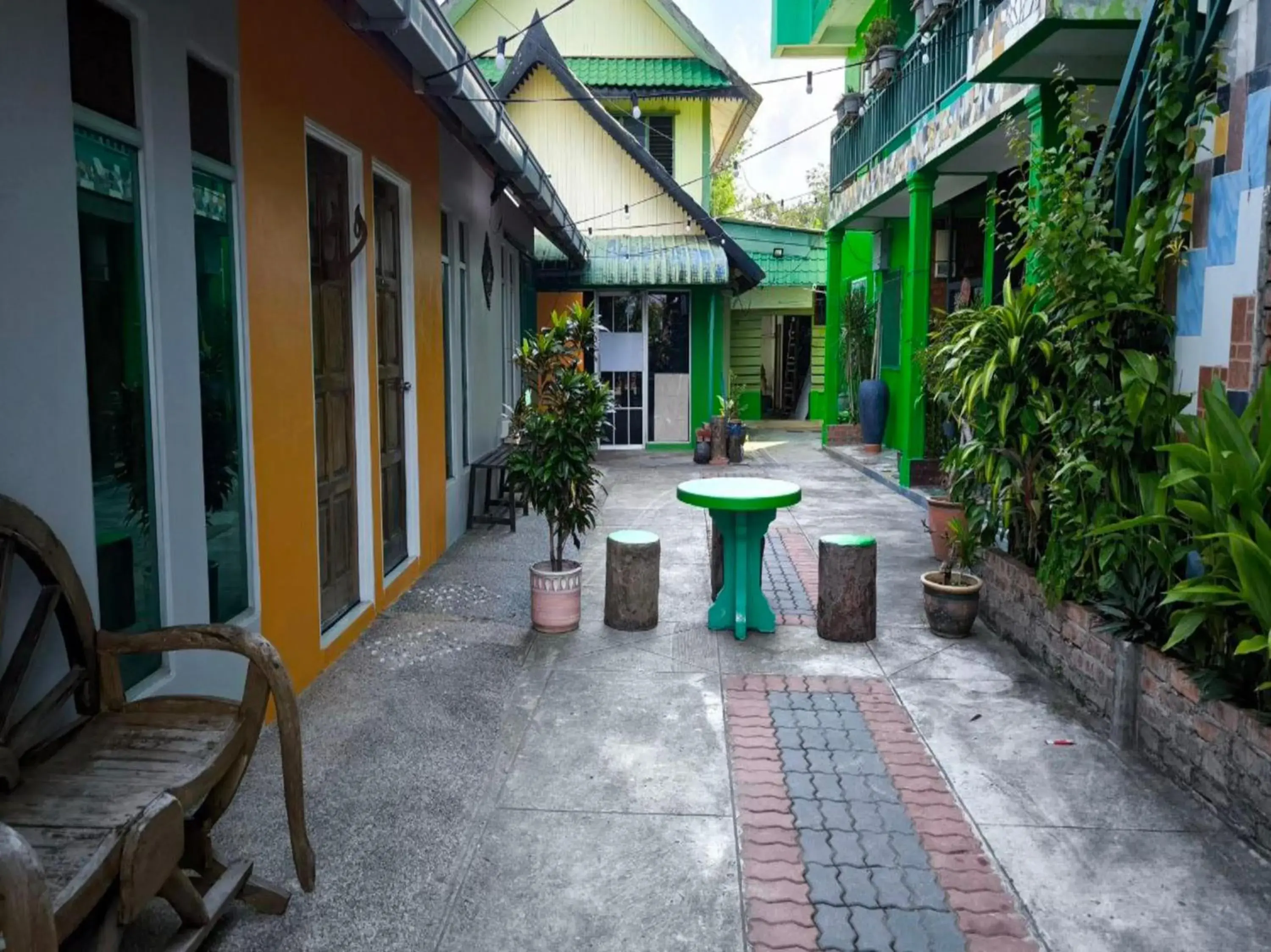 Facade/entrance in OYO 91012 Cenang Motel Facade/entrance in OYO 91012 Cenang Motel