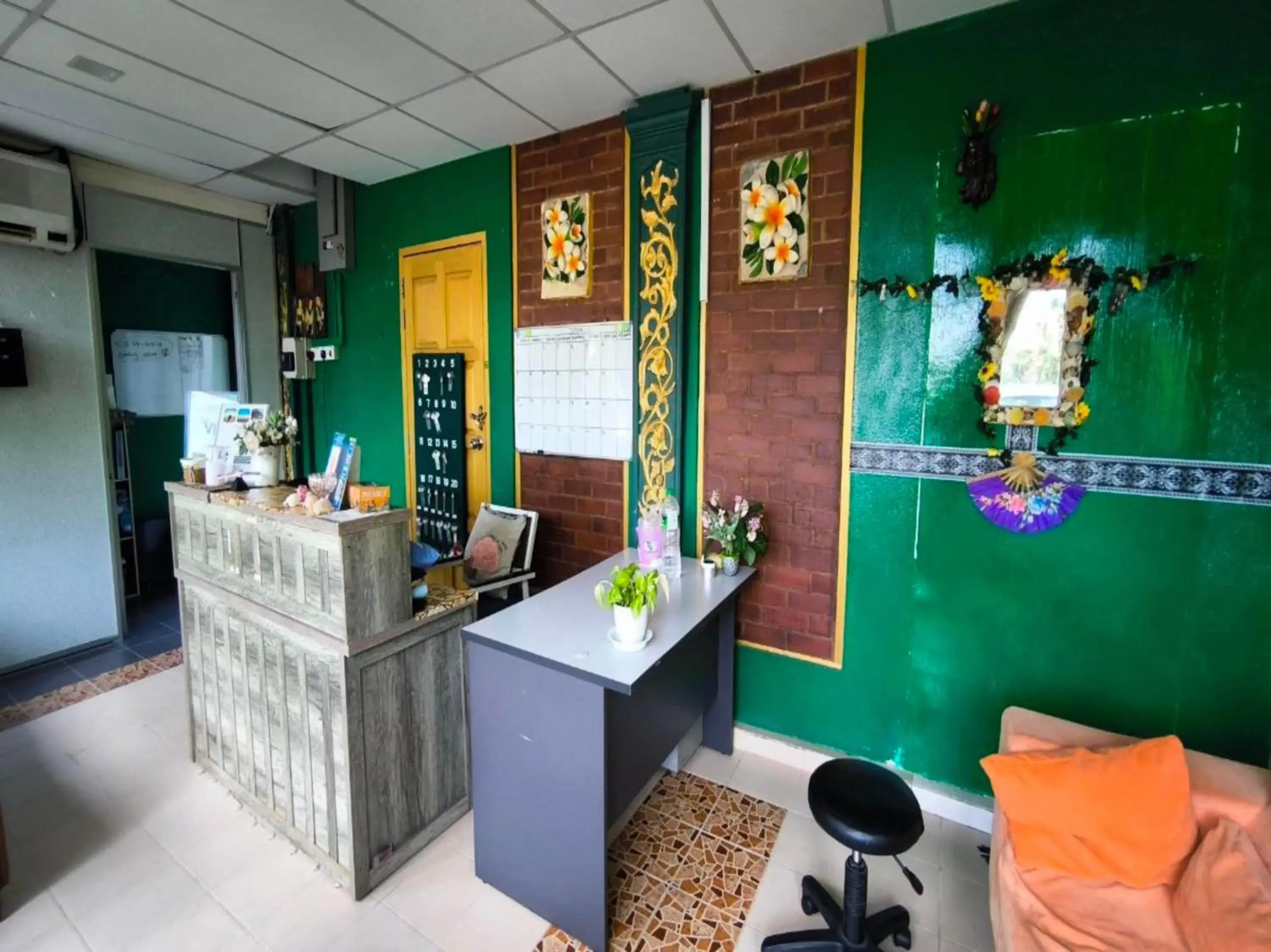 Lobby or reception in OYO 91012 Cenang Motel Lobby or reception in OYO 91012 Cenang Motel