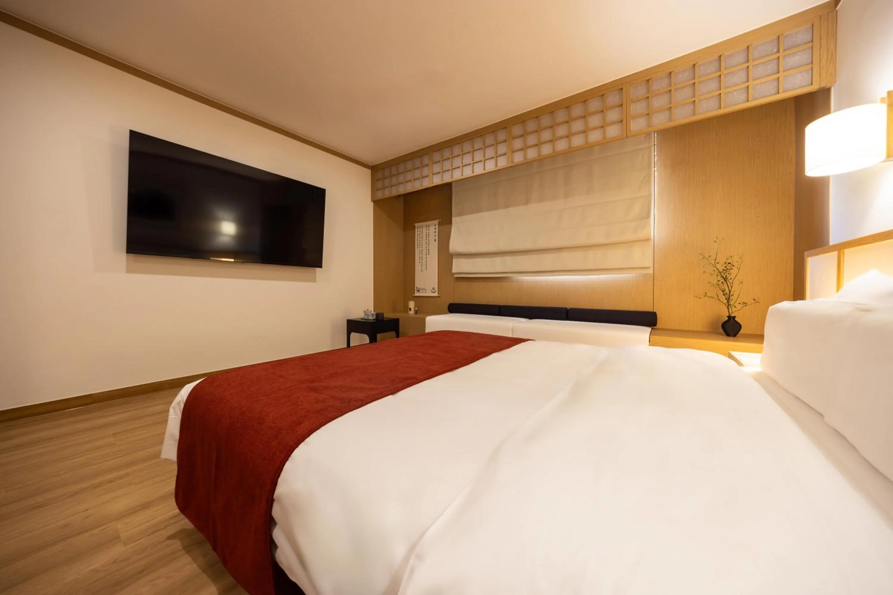Bed in AanK Hotel & Spa Pyeongtaek