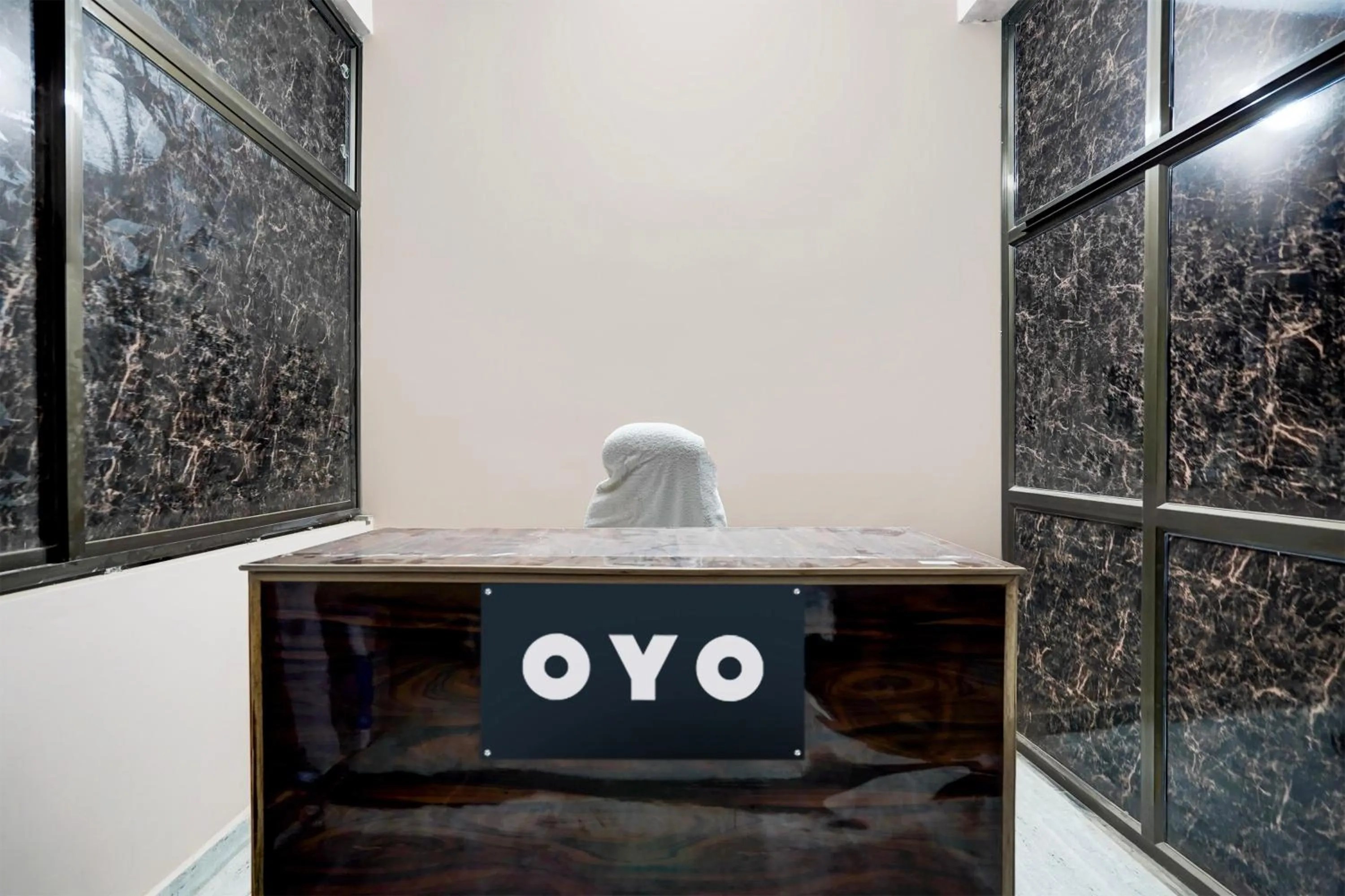 Lobby or reception in Hotel O by OYO R L PALACE