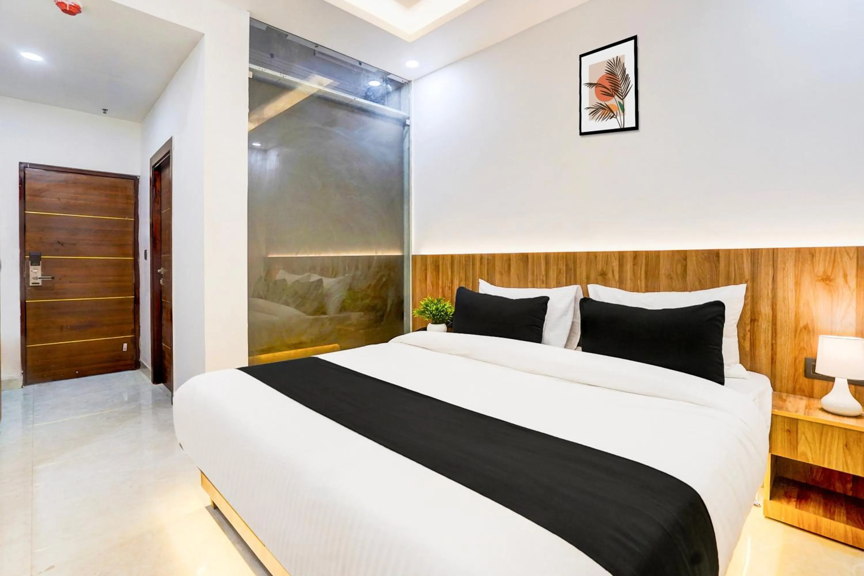 Bedroom, Bed in Townhouse GRAND ADDRESS HOTEL AND BANQUET