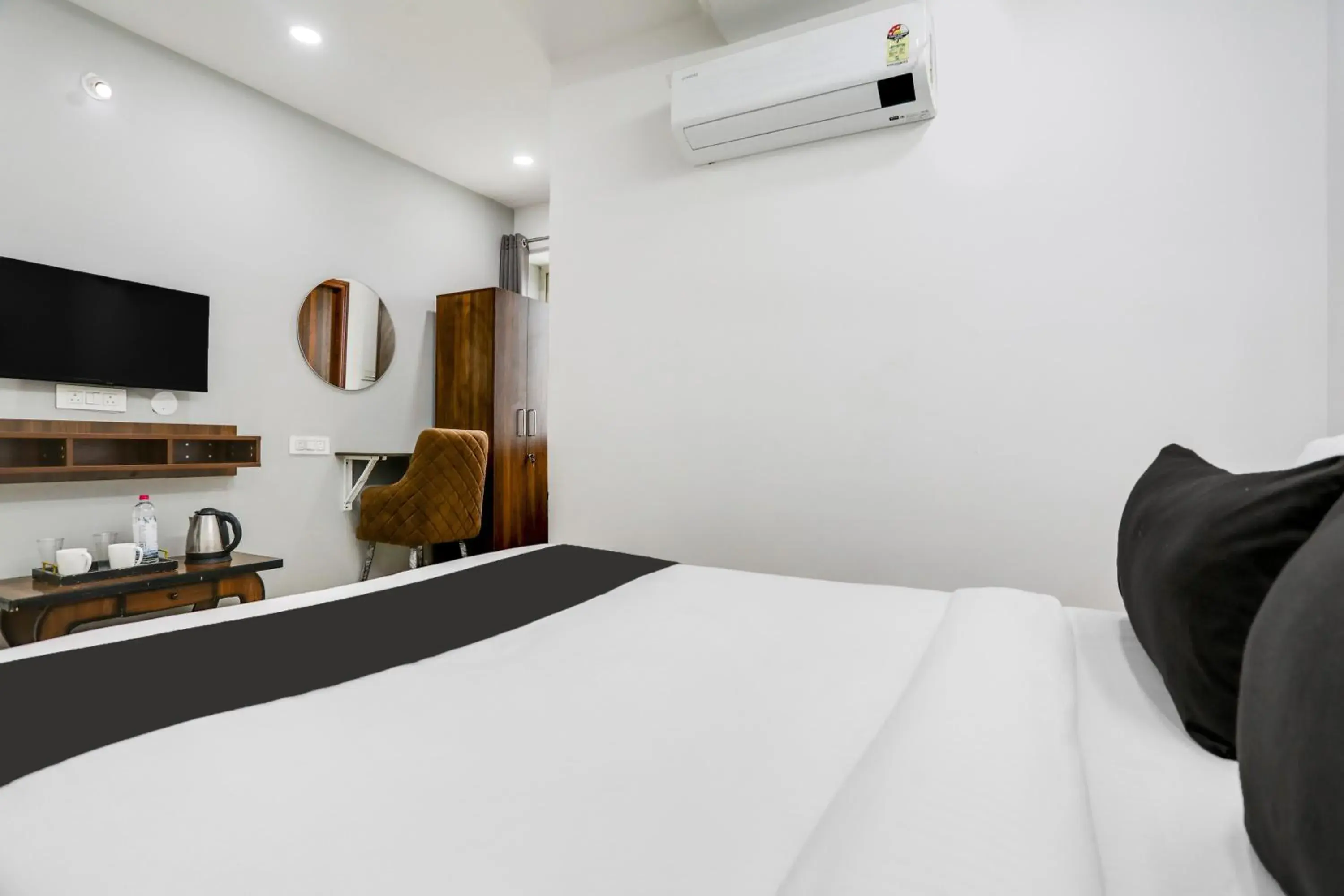 Bedroom, Bed in Super Collection O De Alphabet Hotel Bedroom, Bed in Super Collection O De Alphabet Hotel