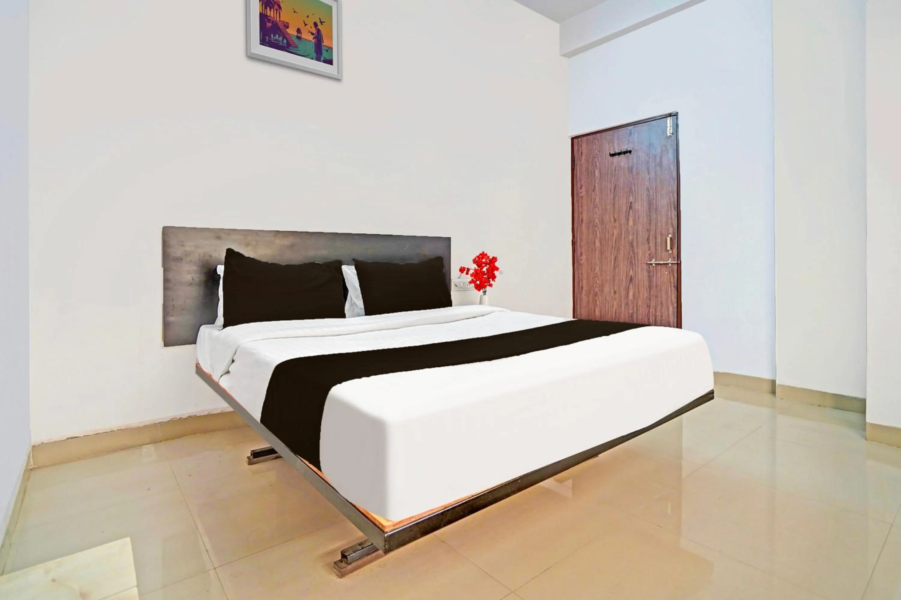 Bedroom, Bed in Hotel O Eternity Shivay