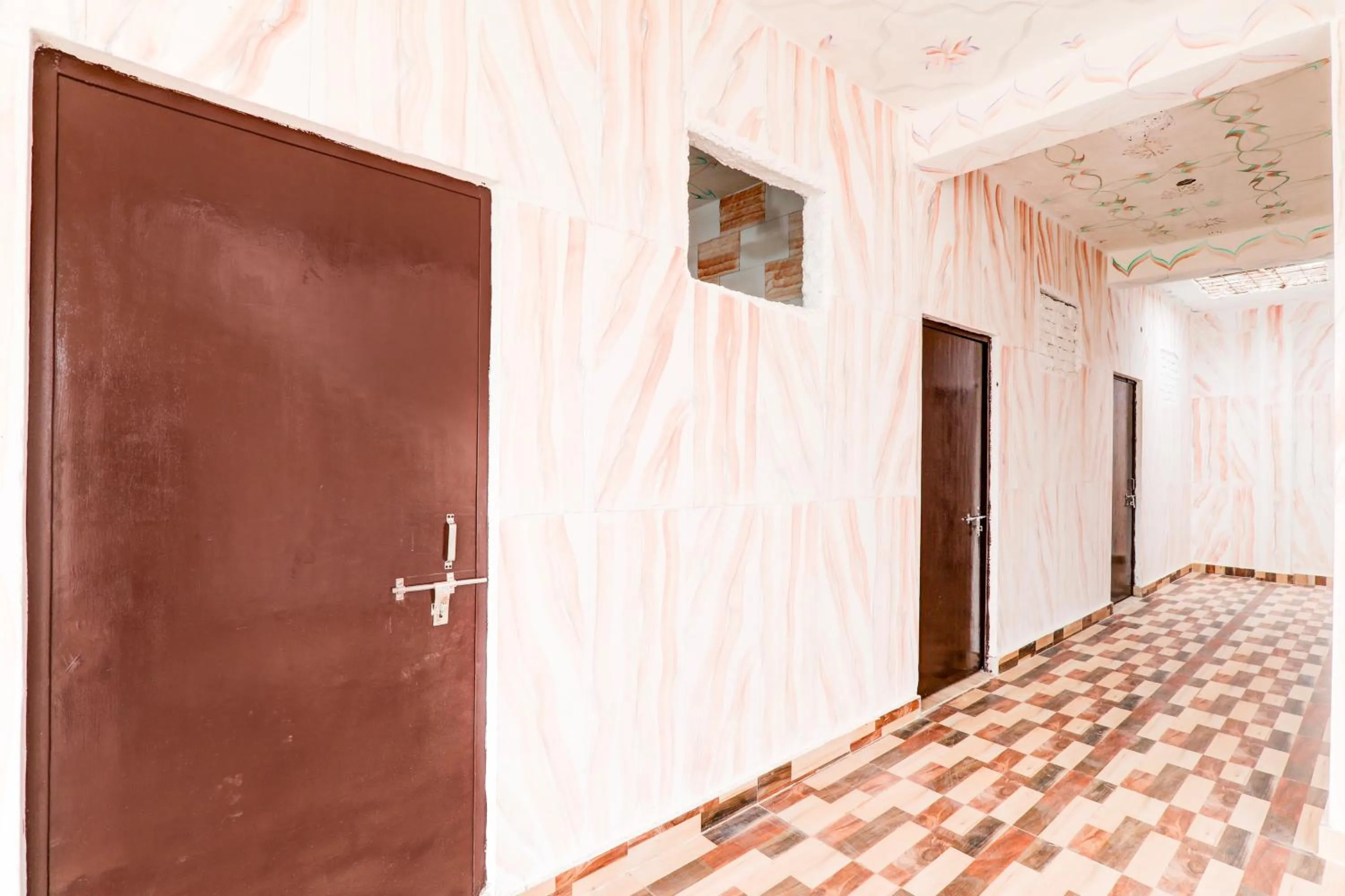 Lobby or reception, Bed in Hotel O by OYO BRS Dream