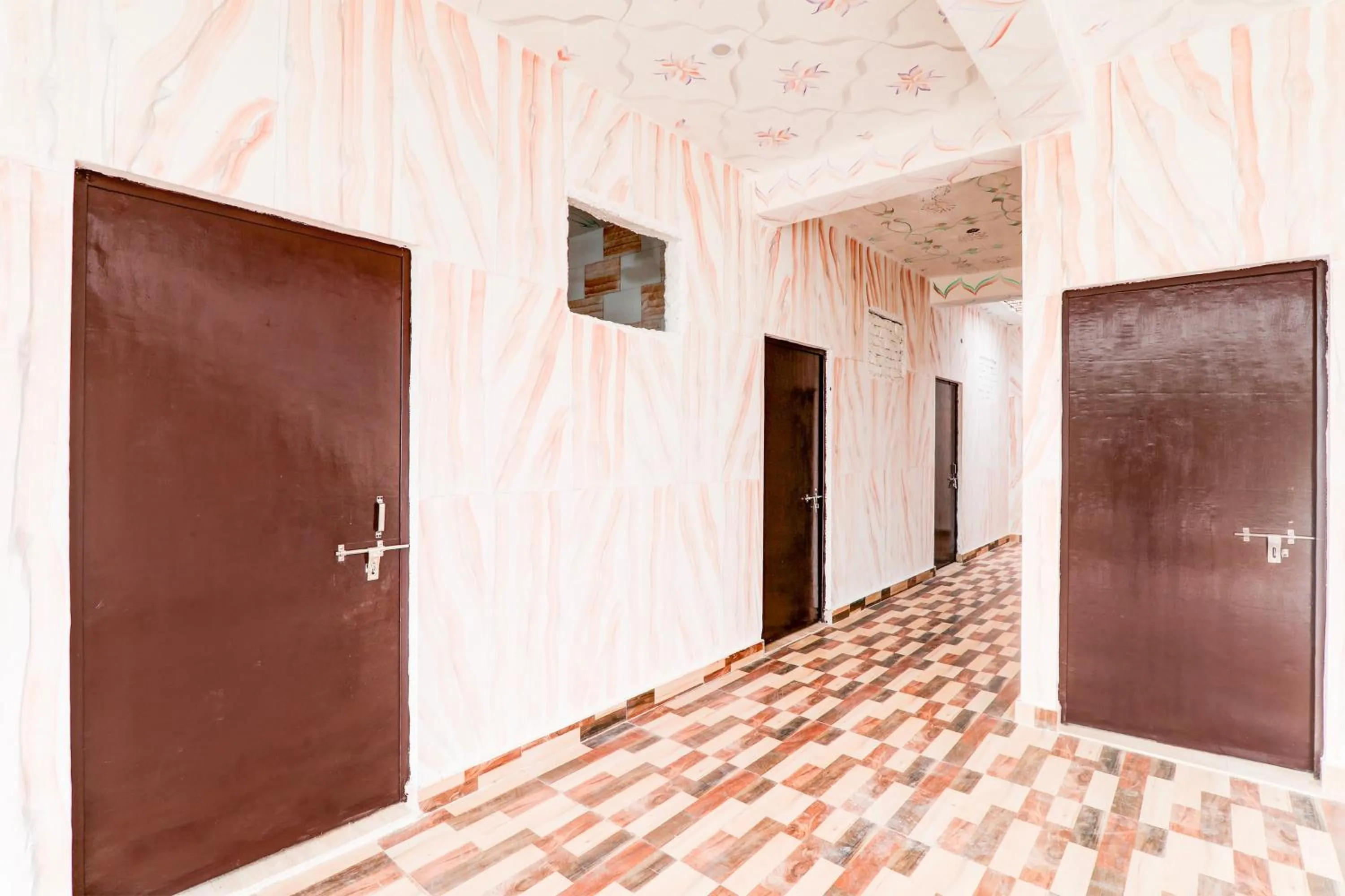 Lobby or reception in Hotel O by OYO BRS Dream