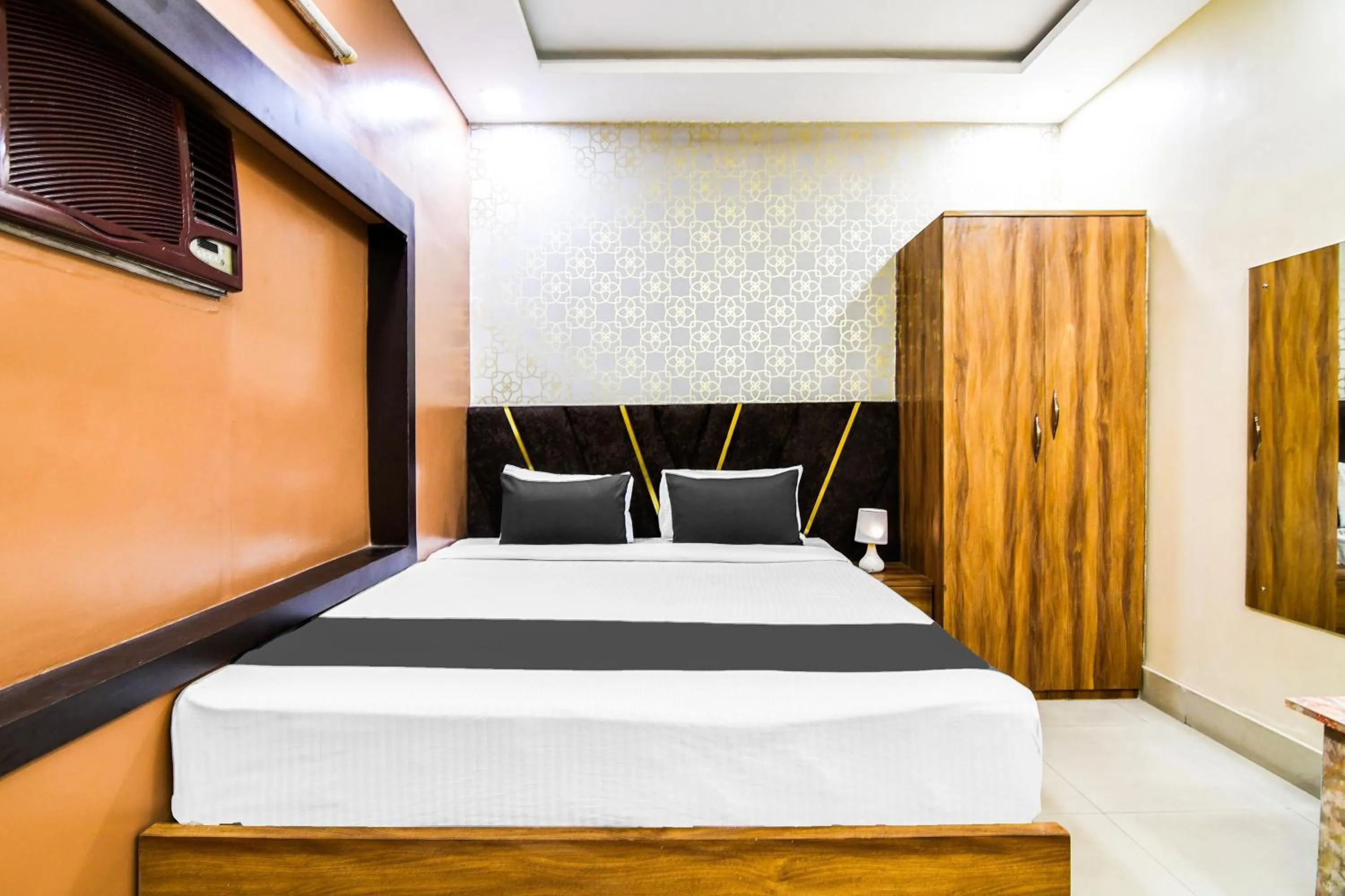 Bedroom in Hotel O Barsana