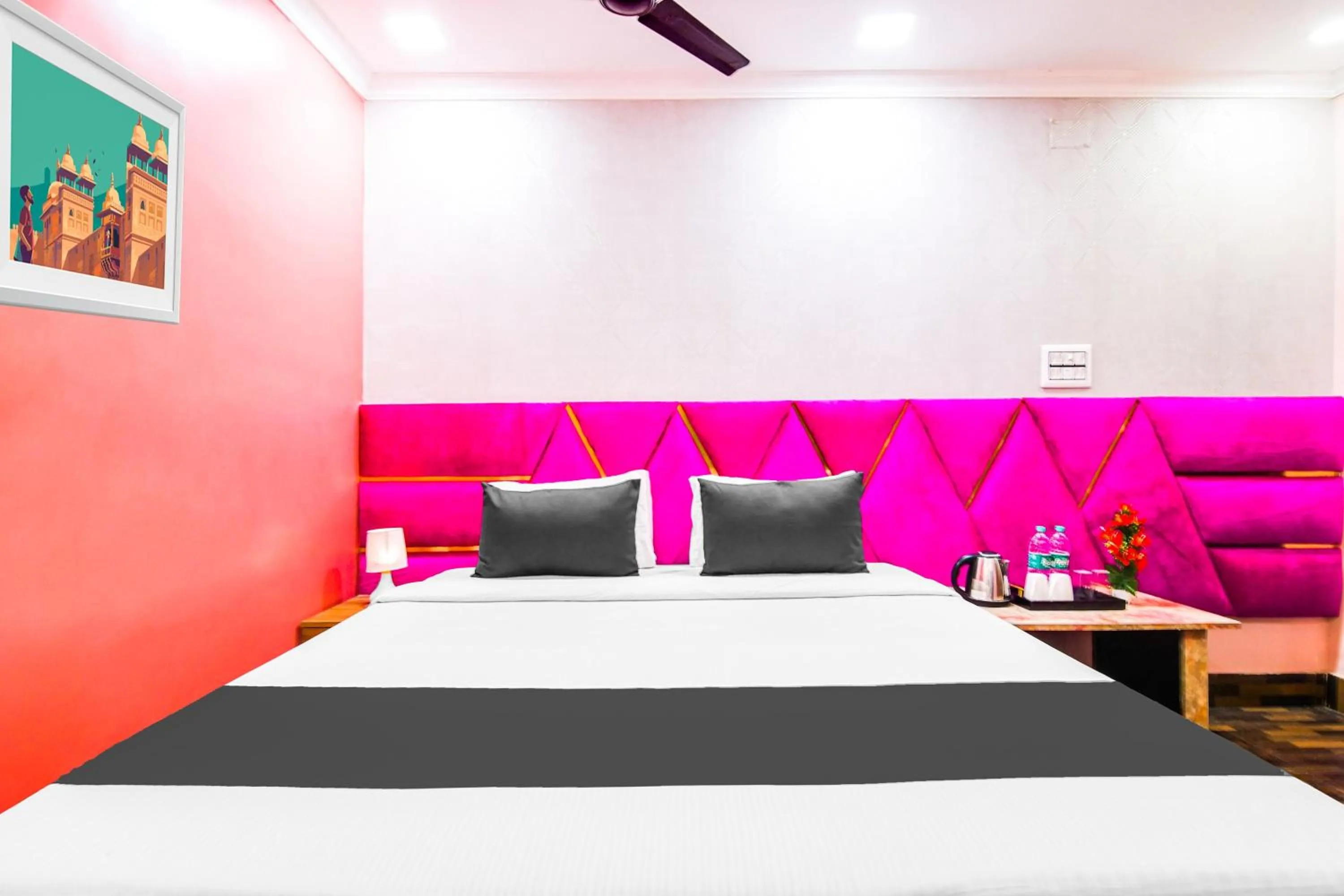 Bedroom in Hotel O Barsana