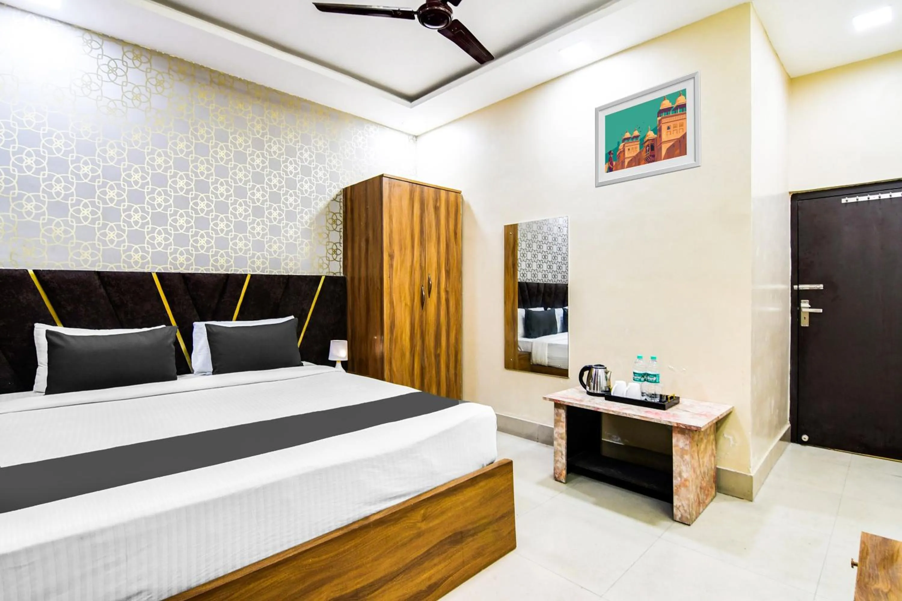 Bedroom in Hotel O Barsana