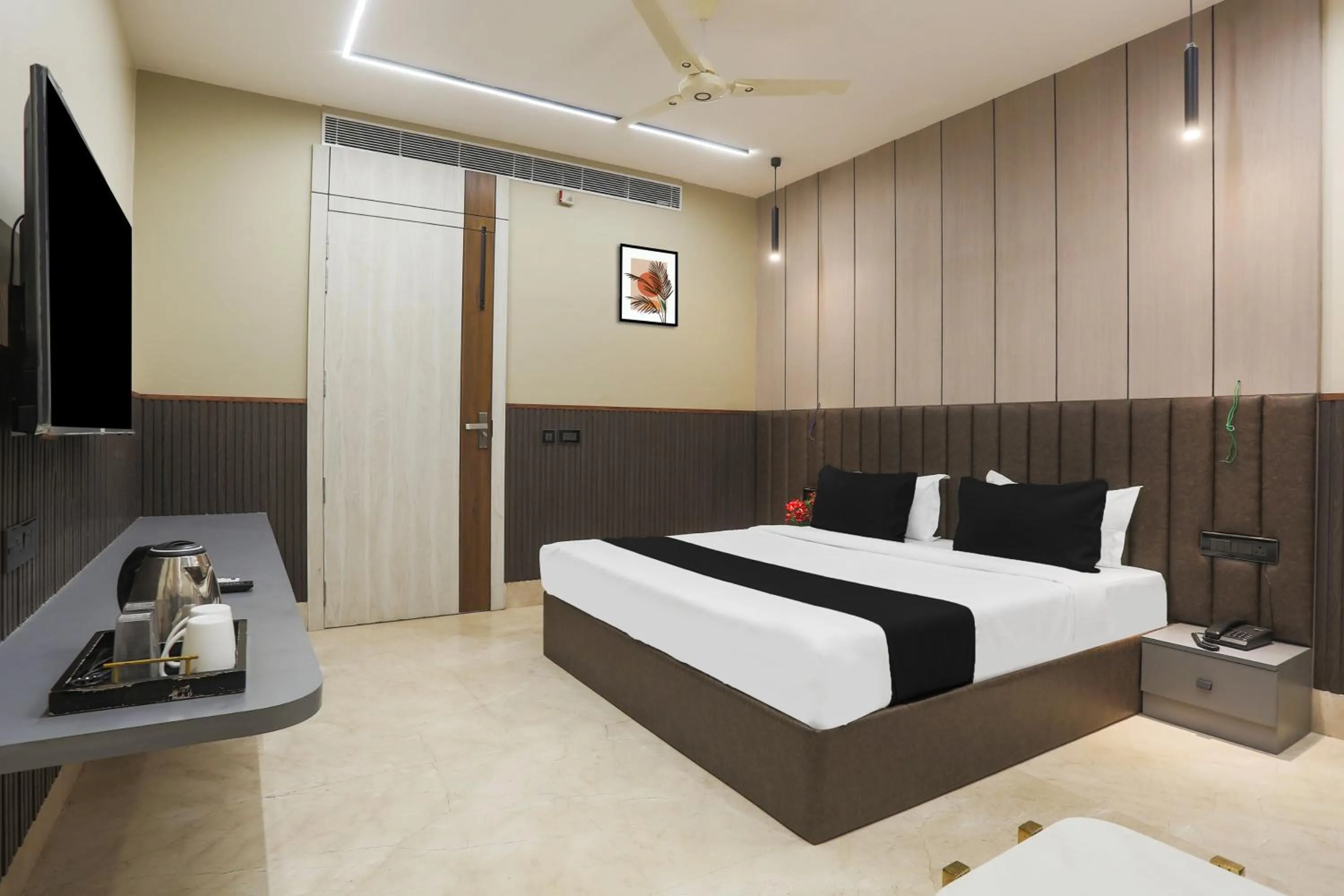 Classic Triple Room - single occupancy in Super Townhouse Oak Hisar