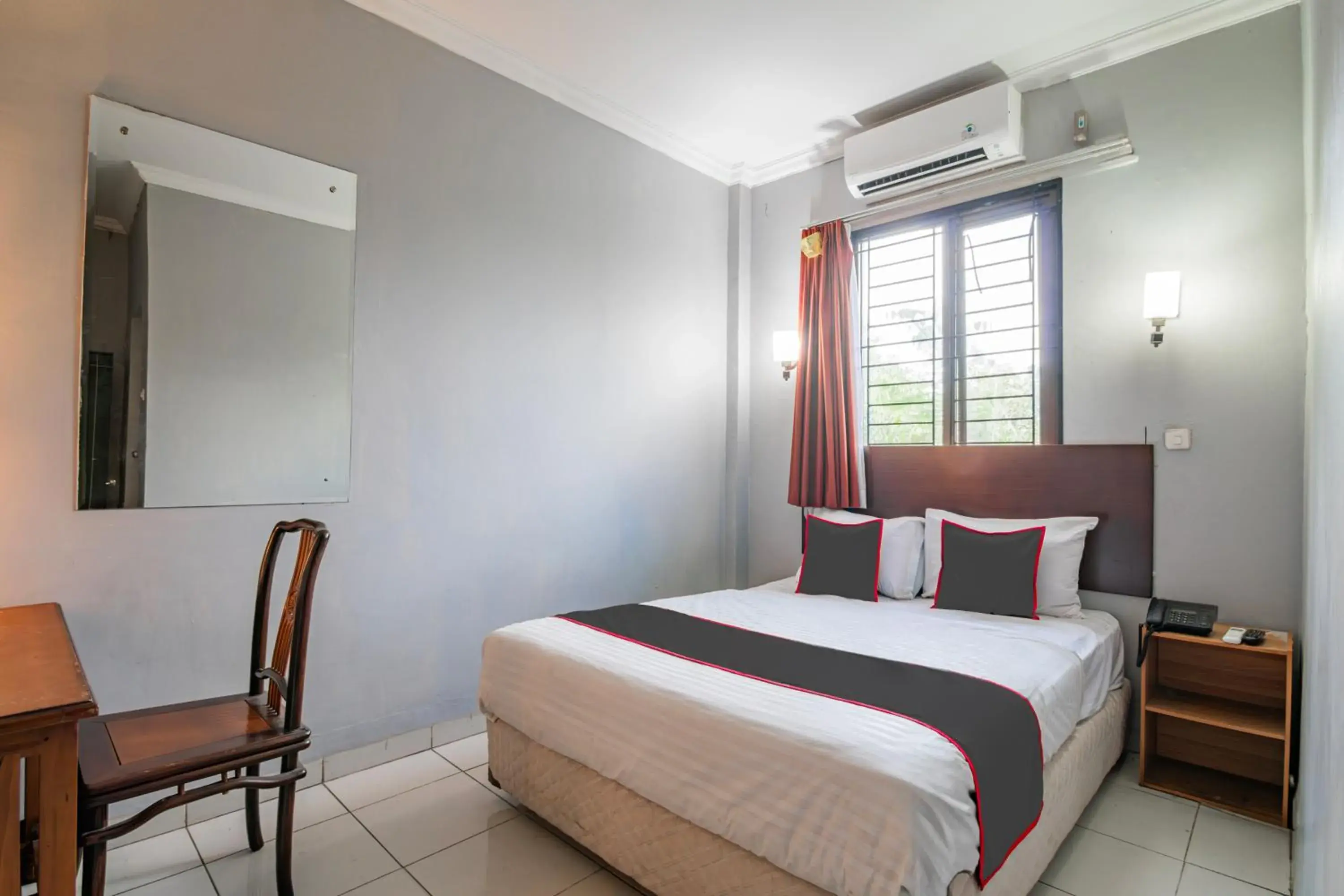 Bedroom, Bed in Collection O Olgaria Hotel Near Living World Pekanbaru Bedroom, Bed in Collection O Olgaria Hotel Near Living World Pekanbaru