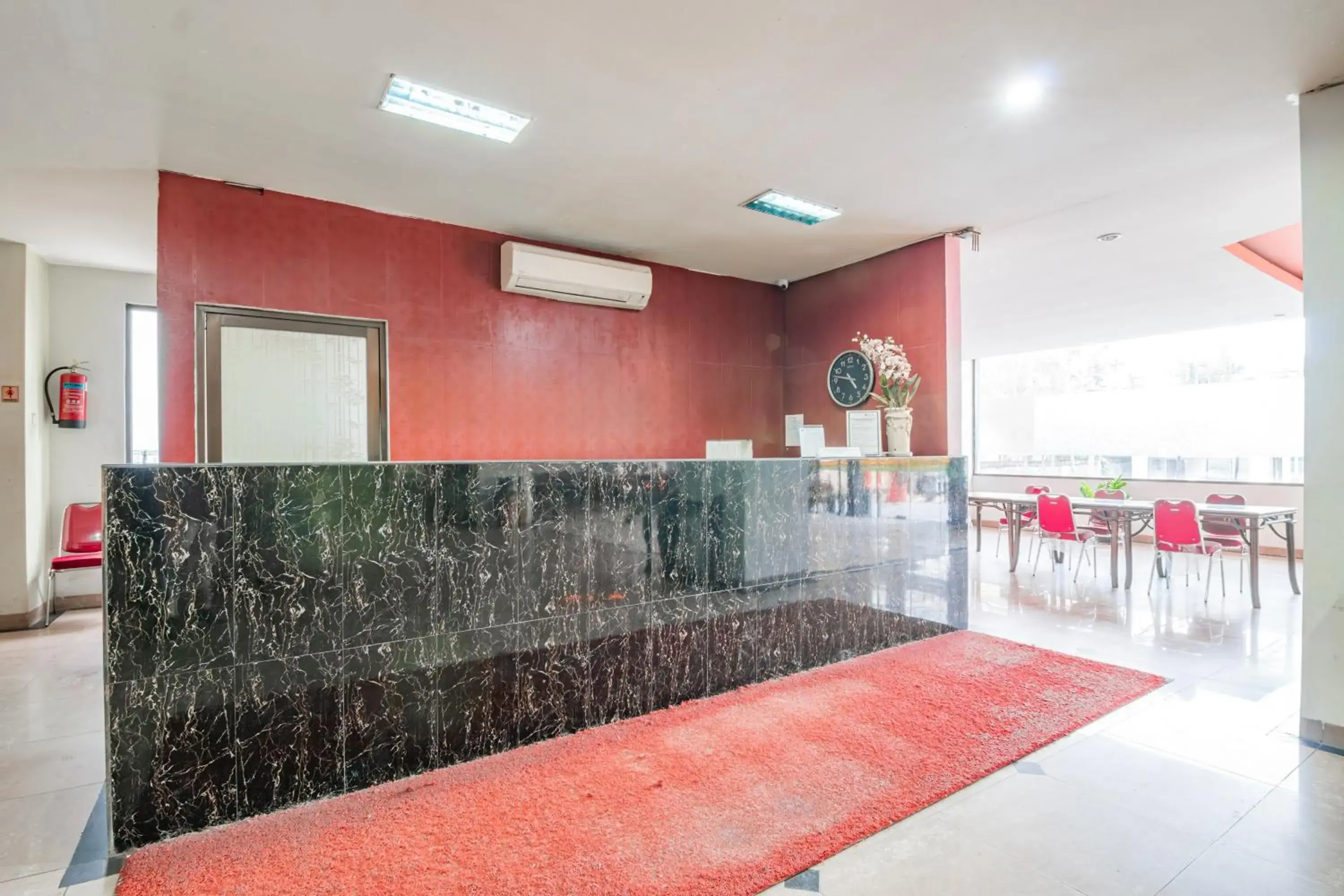 Lobby or reception in Collection O Pusat Kota Pekanbaru Near Mall Ska Formerly Hotel Olgaria Lobby or reception in Collection O Pusat Kota Pekanbaru Near Mall Ska Formerly Hotel Olgaria