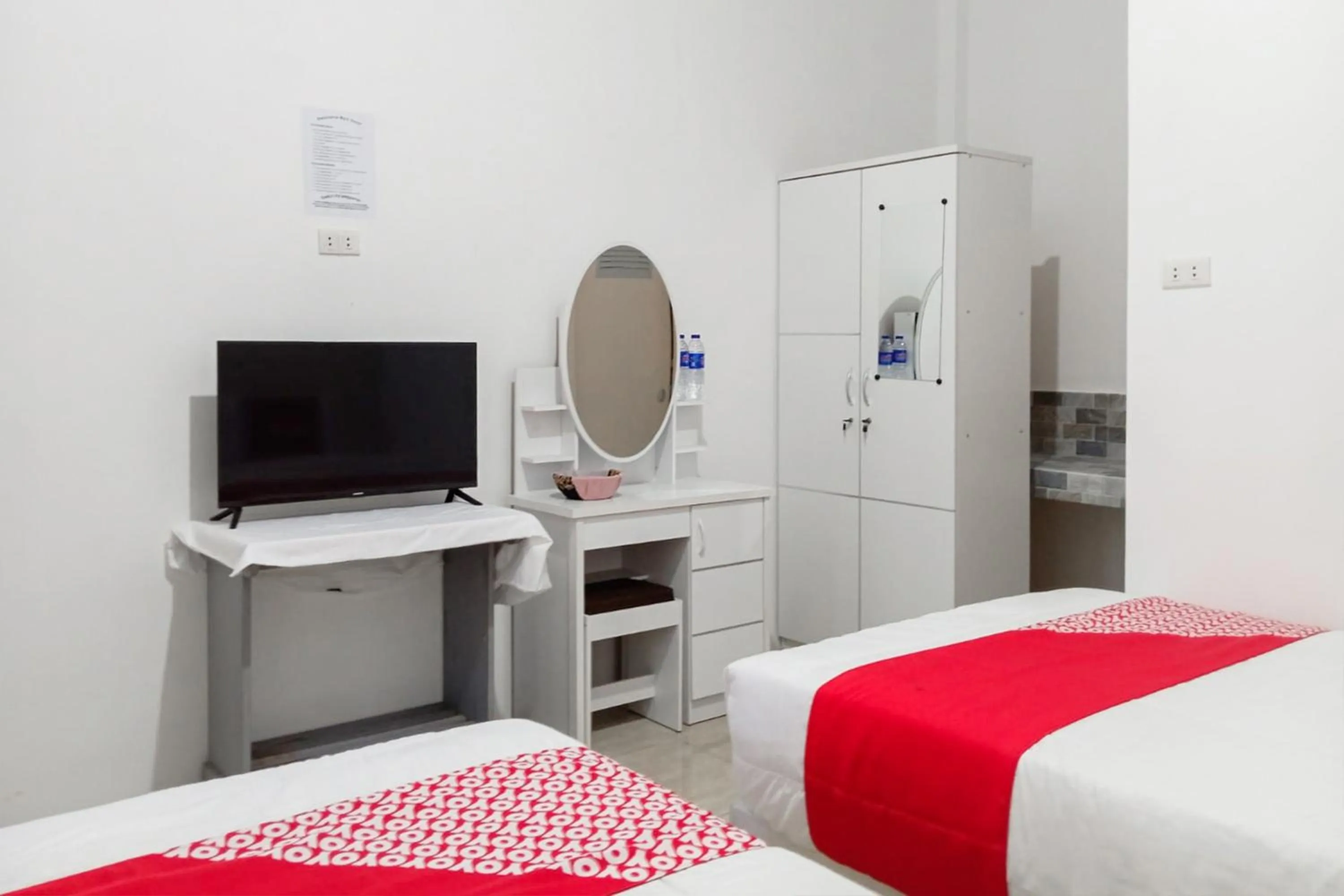 Bedroom, Bed in Hotel O Homestay Jaya Putri 1 Syariah