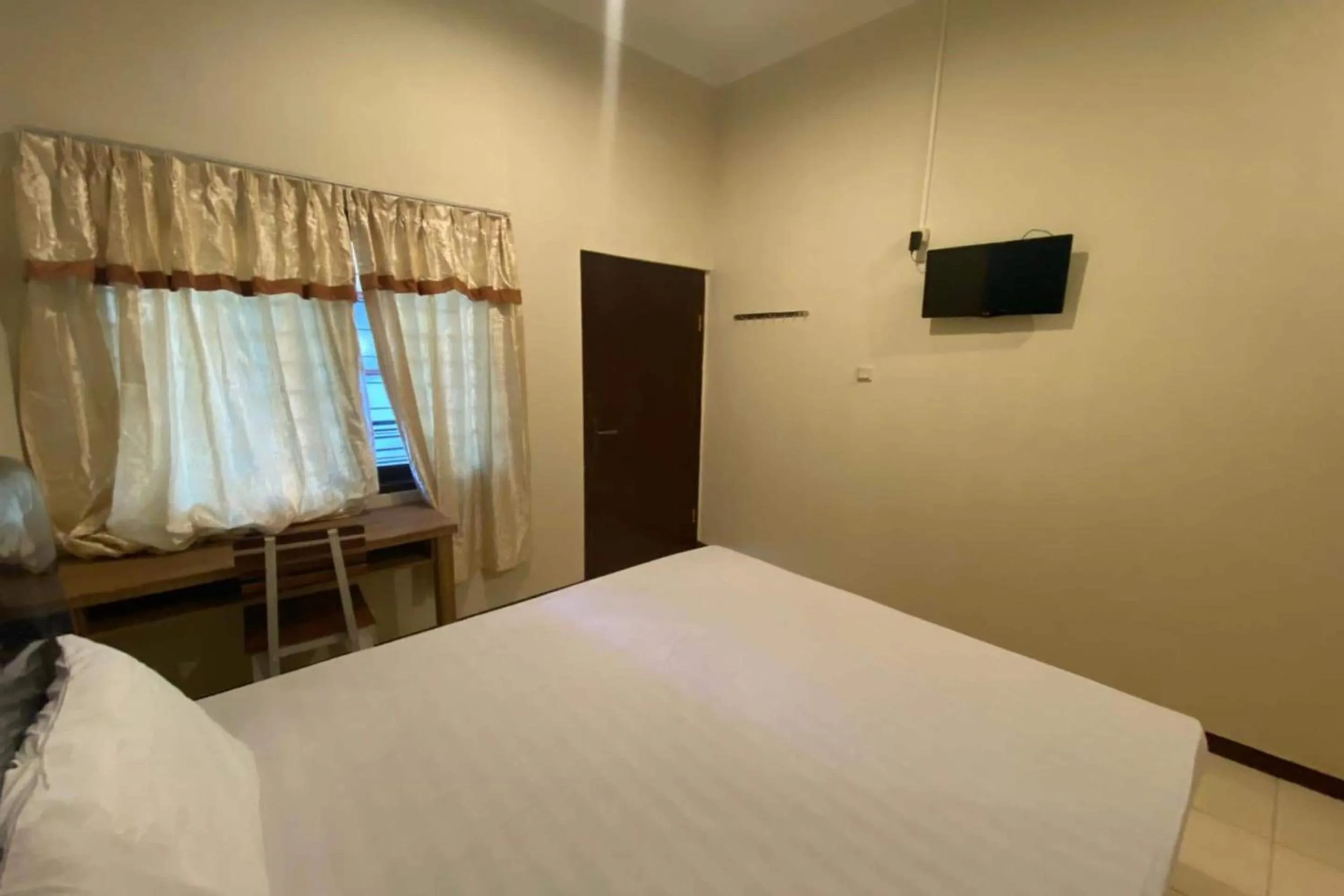 Bedroom, Bed in Hotel O Sweet Home Residence Simpang Lima