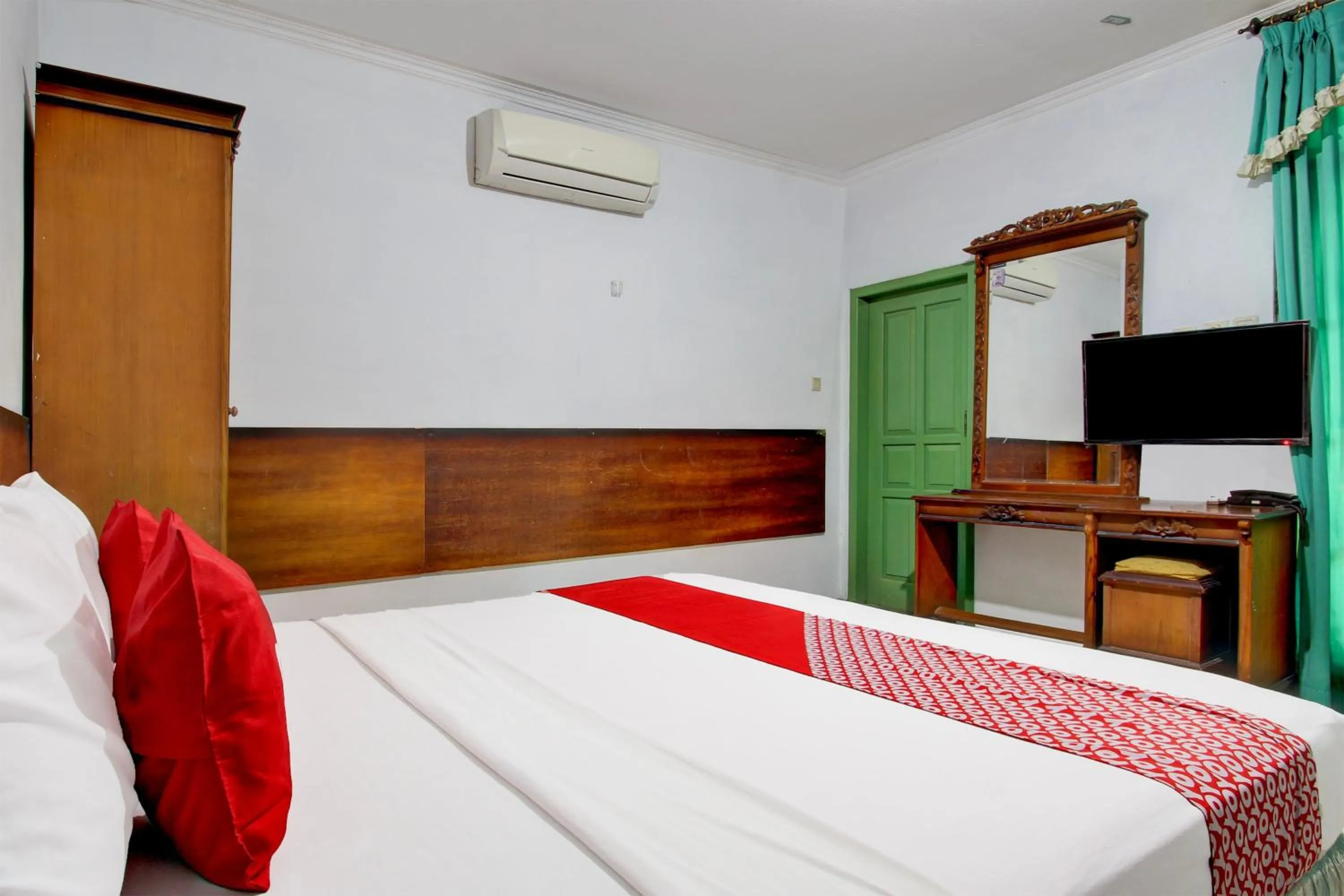 Bedroom, Bed in Hotel O Gurita