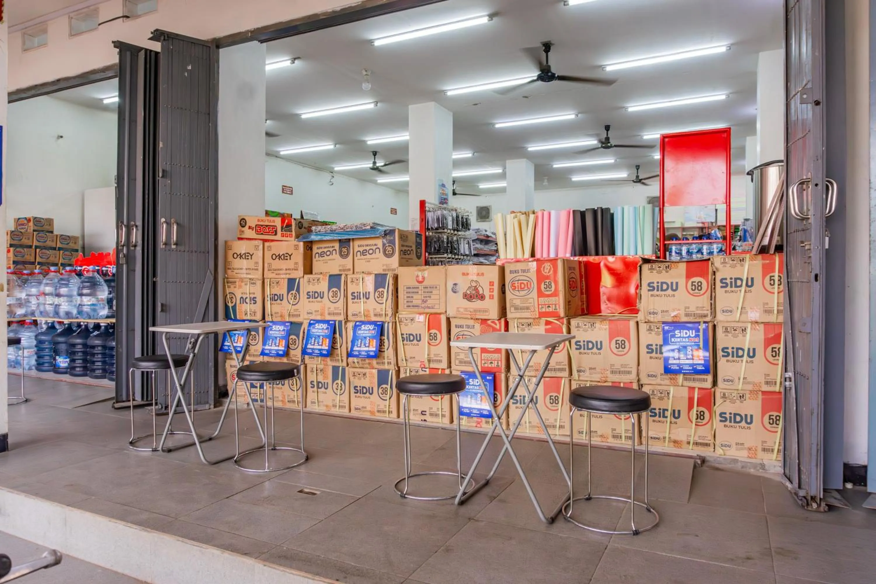 Lobby or reception in Hotel O Penginapan Kertajaya Syariah
