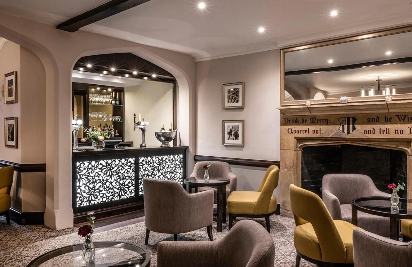 Lounge or bar in Ettington Park Hotel, Stratford-upon-Avon
