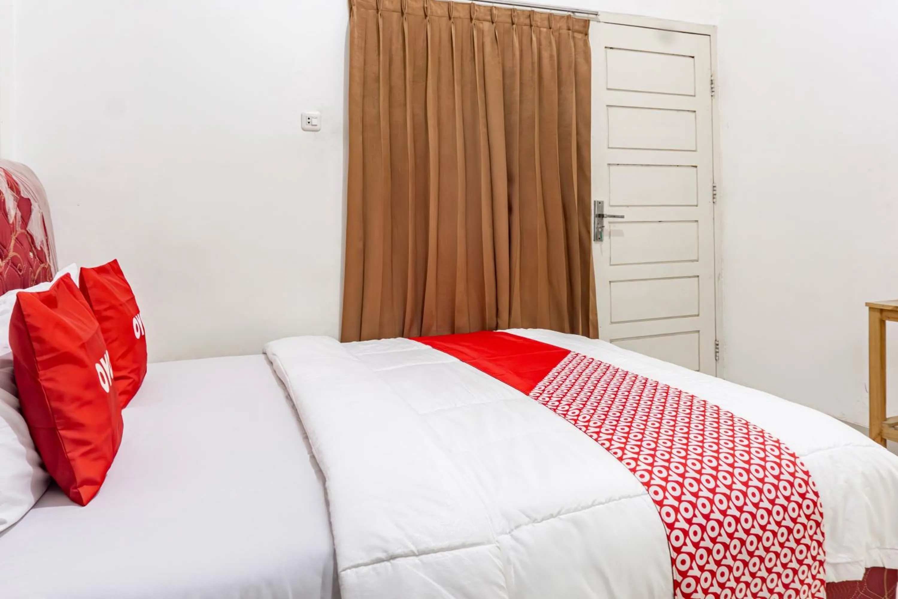 Photo of the whole room, Bed in Hotel O Rajabasa Near Universitas Lampung Formerly Hotel Prasetya